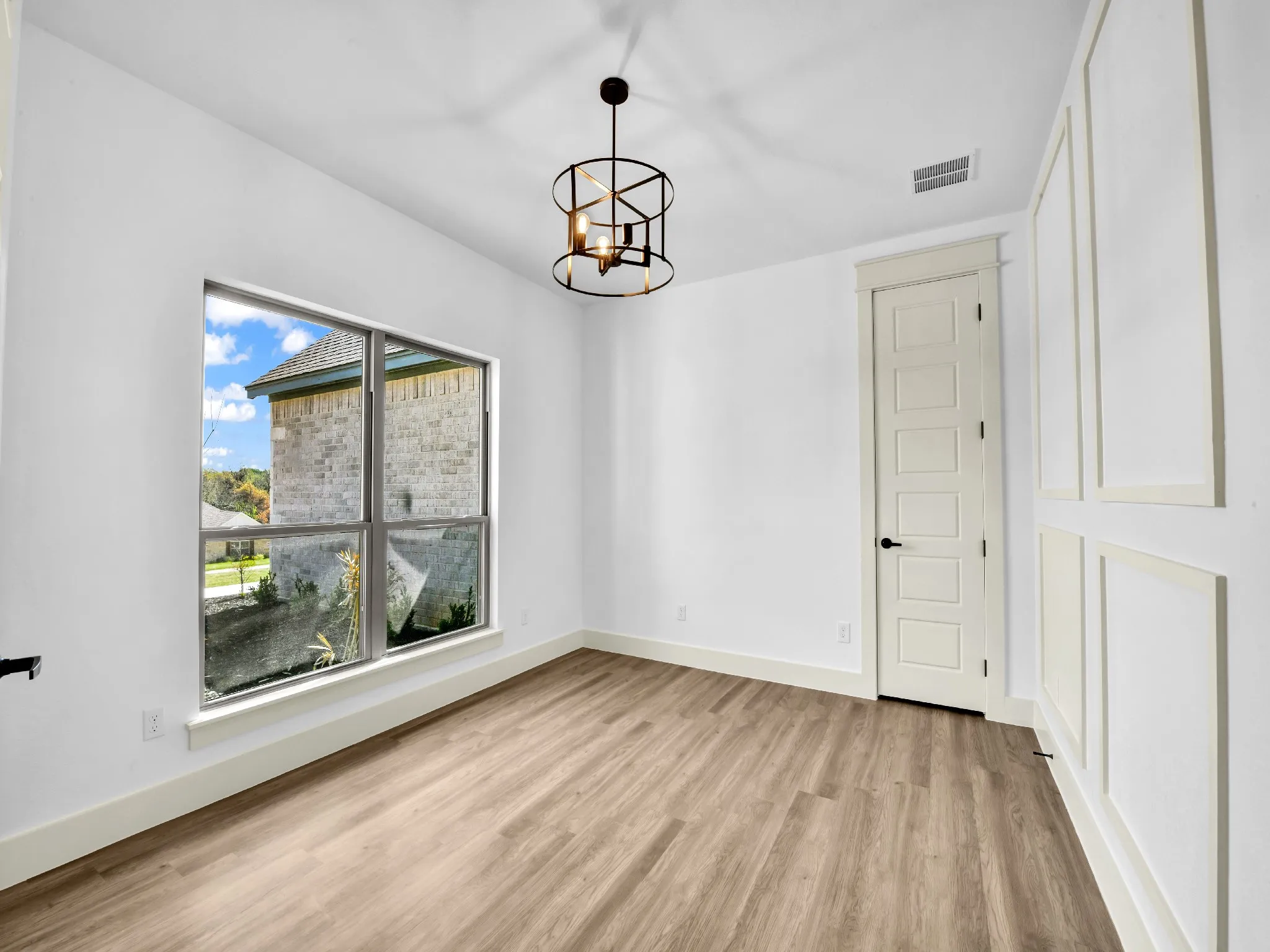 Single Family Residence For Sale in Parker County , 10016 Valley Oak Way, Springtown, Texas 76082, 5 Bedroom, 2 Bathroom, 2 Garage spaces, 2,200 Sqft, built in 2025, mls#21405601, Real Estate Agent in Springtown, Homes For Sale in Parker county, Homes For Sale in Springtown, Realtor in Springtown Texas, Real Estate Brokerage Independent Realty Texas, Luminita Cordes Realtor
