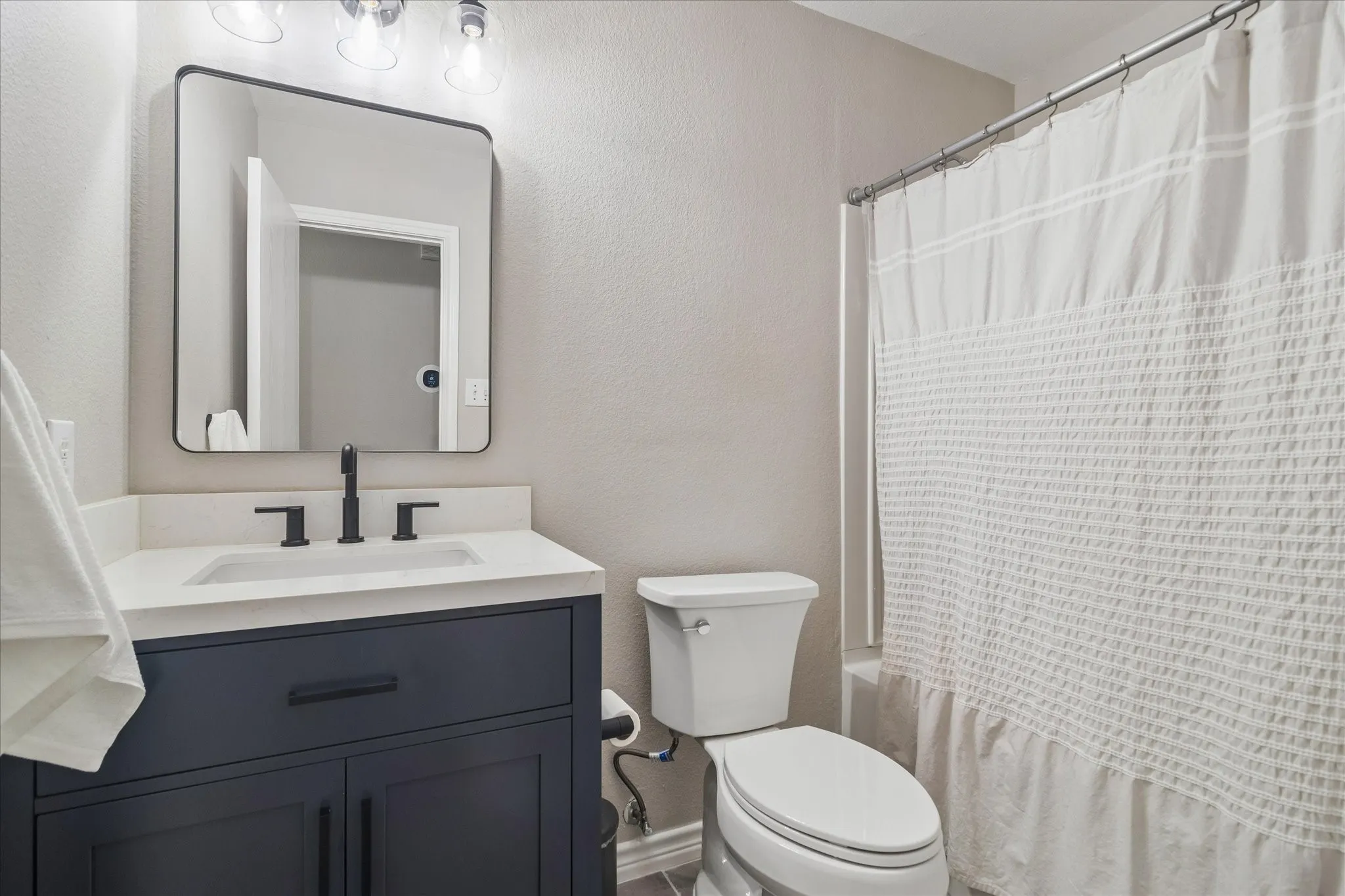 Townhouse For Sale in Collin County , 10263 Summit Run Drive, Frisco, Texas 75035, 3 Bedroom, 3 Bathroom, 2 Garage spaces, 1,939 Sqft, built in 2004, mls#21404584, Real Estate Agent in Frisco, Homes For Sale in Collin county, Homes For Sale in Frisco, Realtor in Frisco Texas, Real Estate Brokerage Independent Realty Texas, Luminita Cordes Realtor