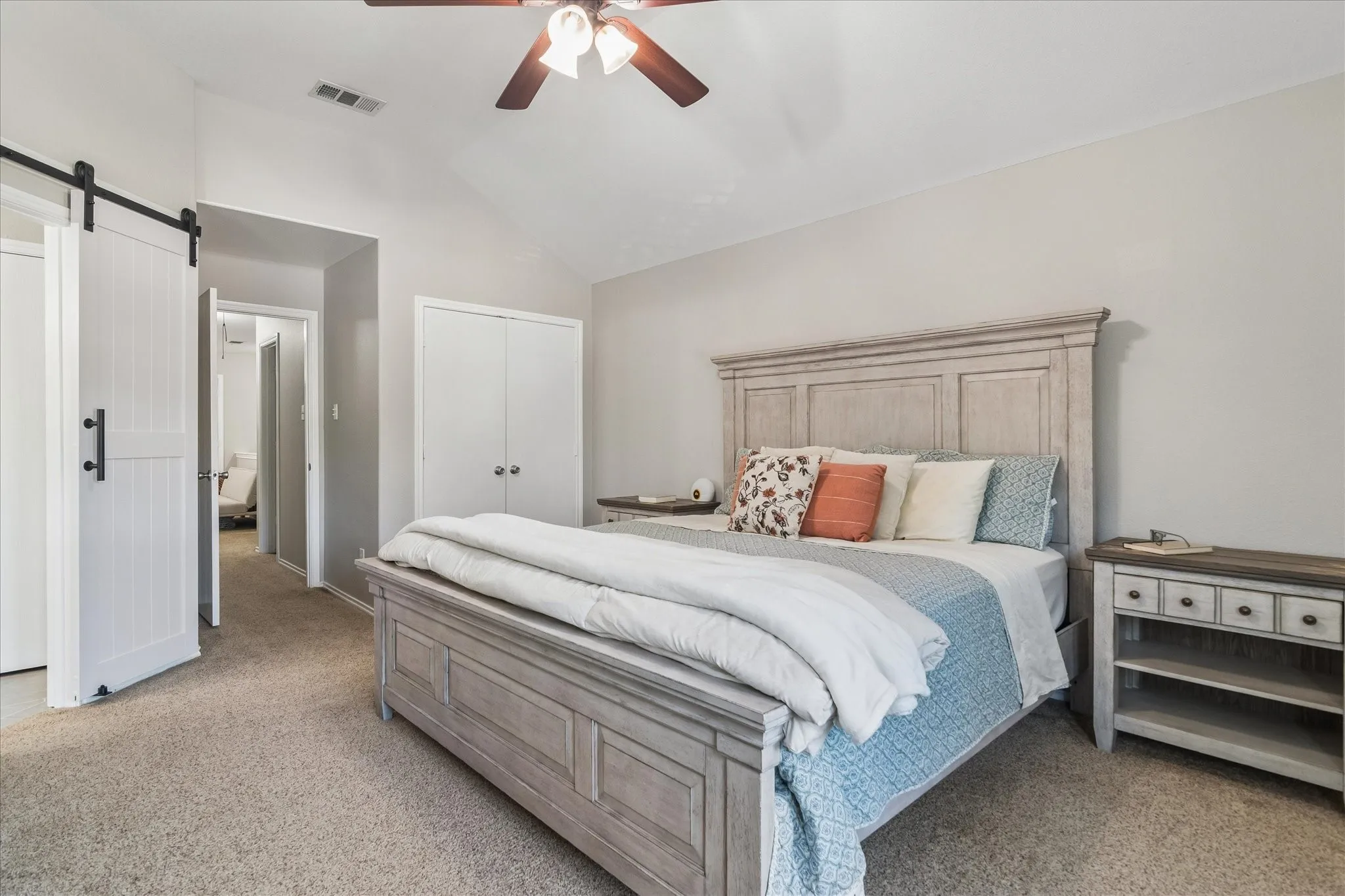 Townhouse For Sale in Collin County , 10263 Summit Run Drive, Frisco, Texas 75035, 3 Bedroom, 3 Bathroom, 2 Garage spaces, 1,939 Sqft, built in 2004, mls#21404584, Real Estate Agent in Frisco, Homes For Sale in Collin county, Homes For Sale in Frisco, Realtor in Frisco Texas, Real Estate Brokerage Independent Realty Texas, Luminita Cordes Realtor