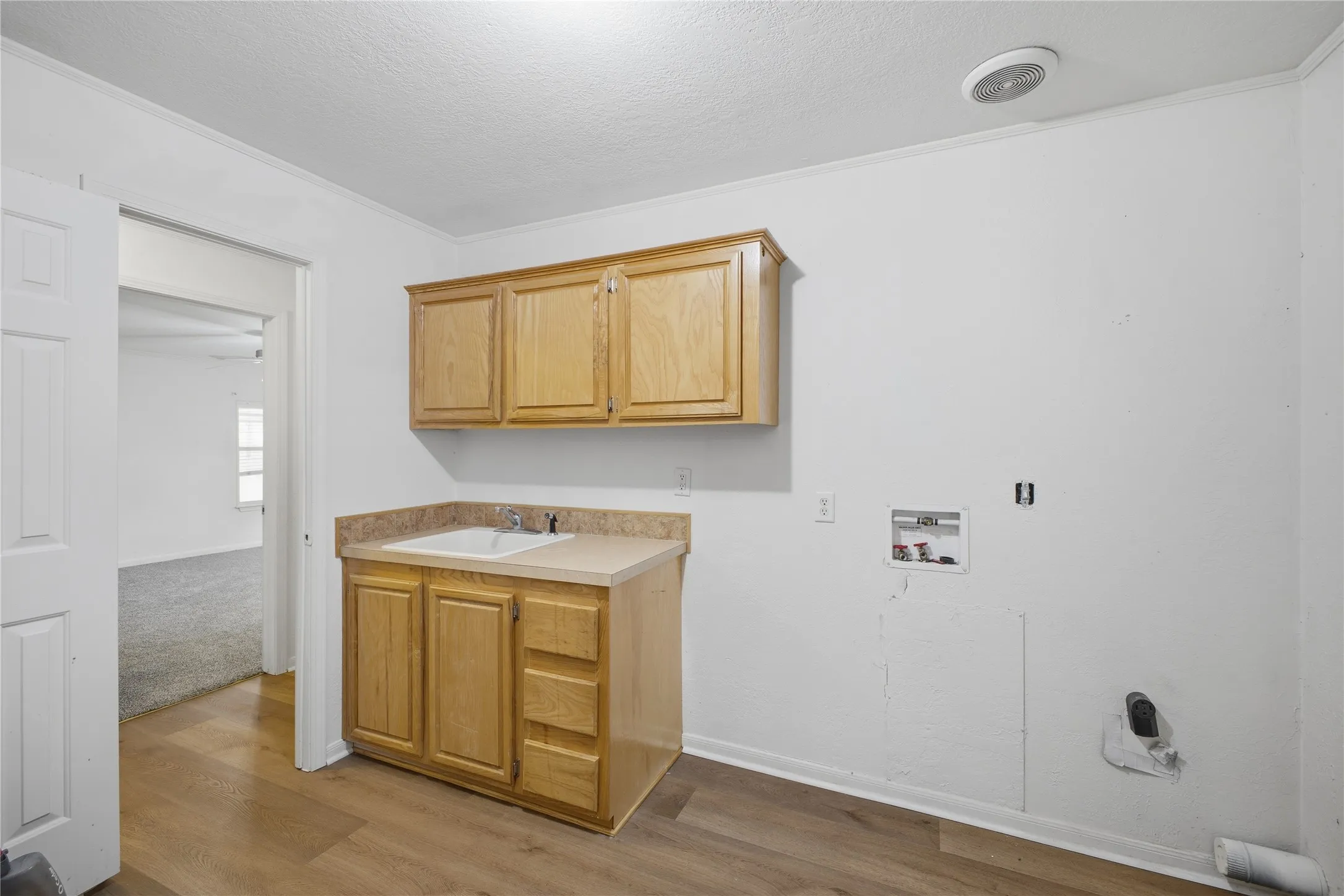 Mobile Home For Sale in Montague County , 1341 Hildreth Pool Road, Bowie, Texas 76230, 4 Bedroom, 3 Bathroom, Garage spaces, 4,368 Sqft, built in 2005, mls#21405567, Real Estate Agent in Bowie, Homes For Sale in Montague county, Homes For Sale in Bowie, Realtor in Bowie Texas, Real Estate Brokerage Independent Realty Texas, Luminita Cordes Realtor