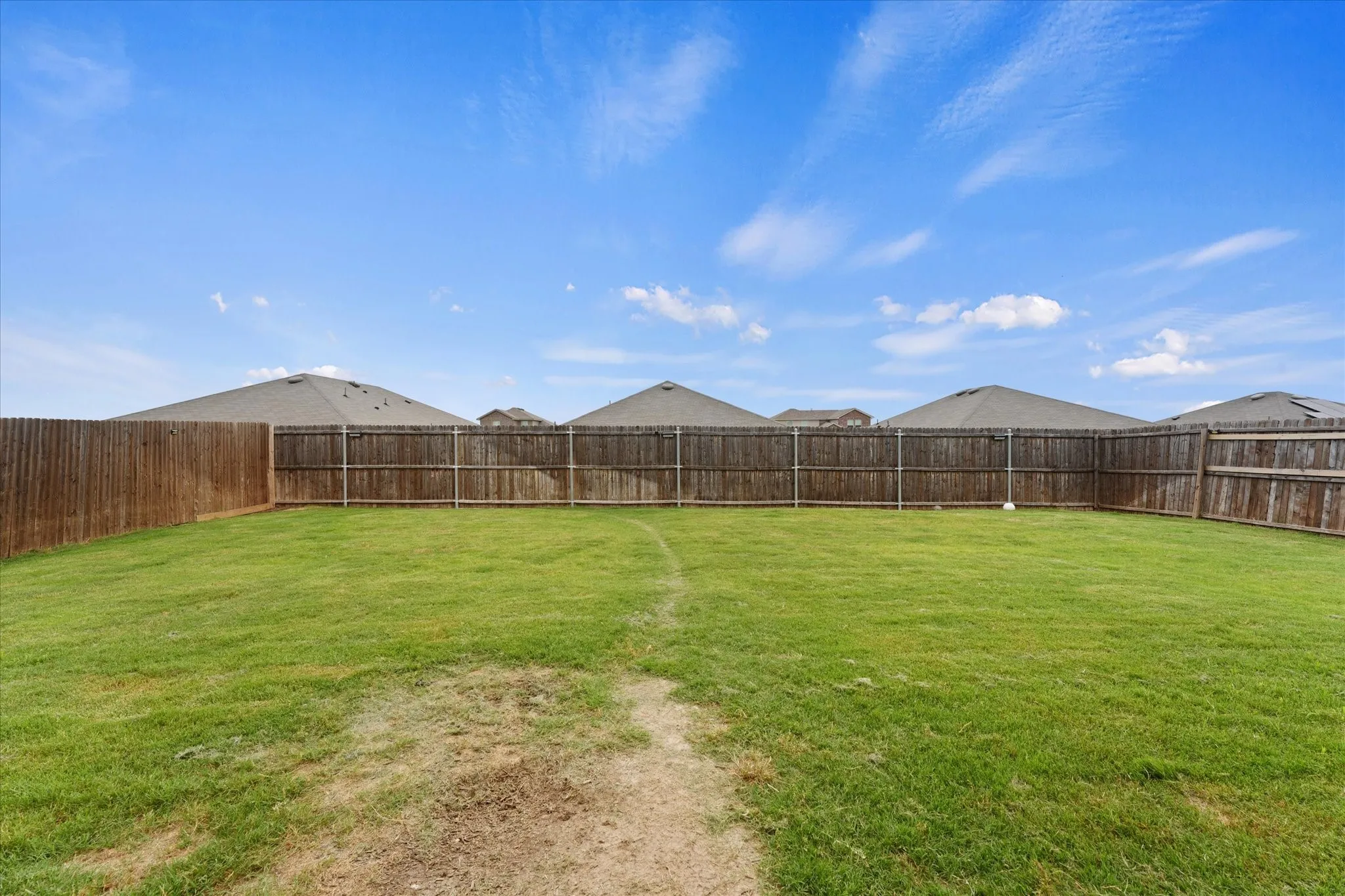 Single Family Residence For Rent in Collin County , 1403 Thunder Canyon Way, Josephine, Texas 75189, 3 Bedroom, 2 Bathroom, 2 Garage spaces, 1,625 Sqft, built in 2021, mls#21405605, Real Estate Agent in Josephine, Homes For Rent in Collin county, Homes For Rent in Josephine, Realtor in Josephine Texas, Real Estate Brokerage Independent Realty Texas, Luminita Cordes Realtor