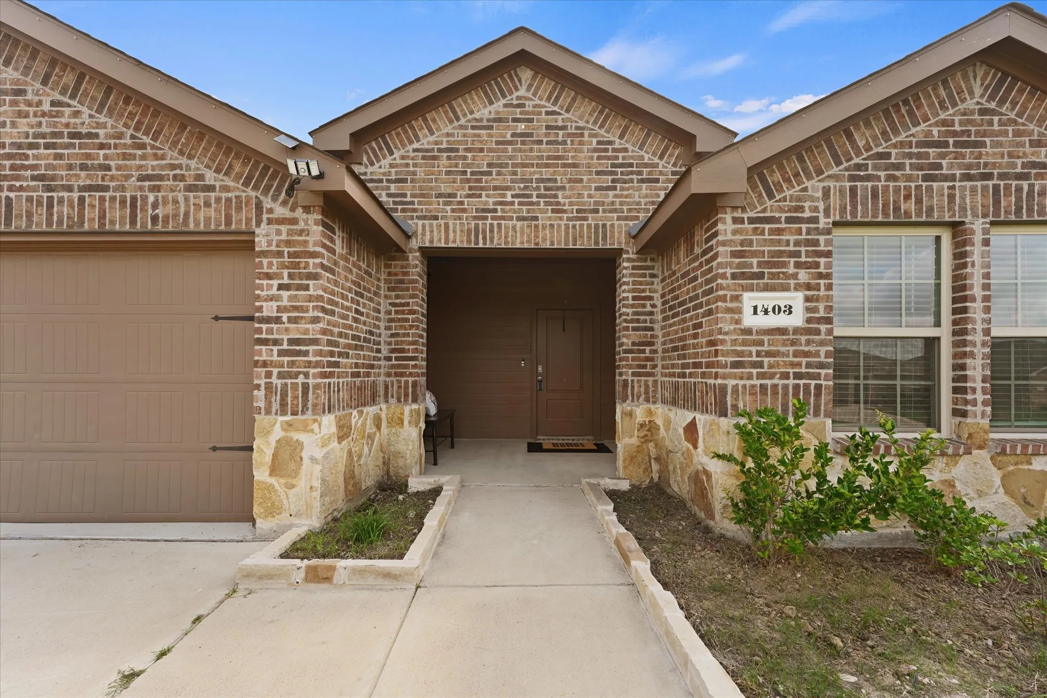 Single Family Residence For Rent in Collin County , 1403 Thunder Canyon Way, Josephine, Texas 75189, 3 Bedroom, 2 Bathroom, 2 Garage spaces, 1,625 Sqft, built in 2021, mls#21405605, Real Estate Agent in Josephine, Homes For Rent in Collin county, Homes For Rent in Josephine, Realtor in Josephine Texas, Real Estate Brokerage Independent Realty Texas, Luminita Cordes Realtor
