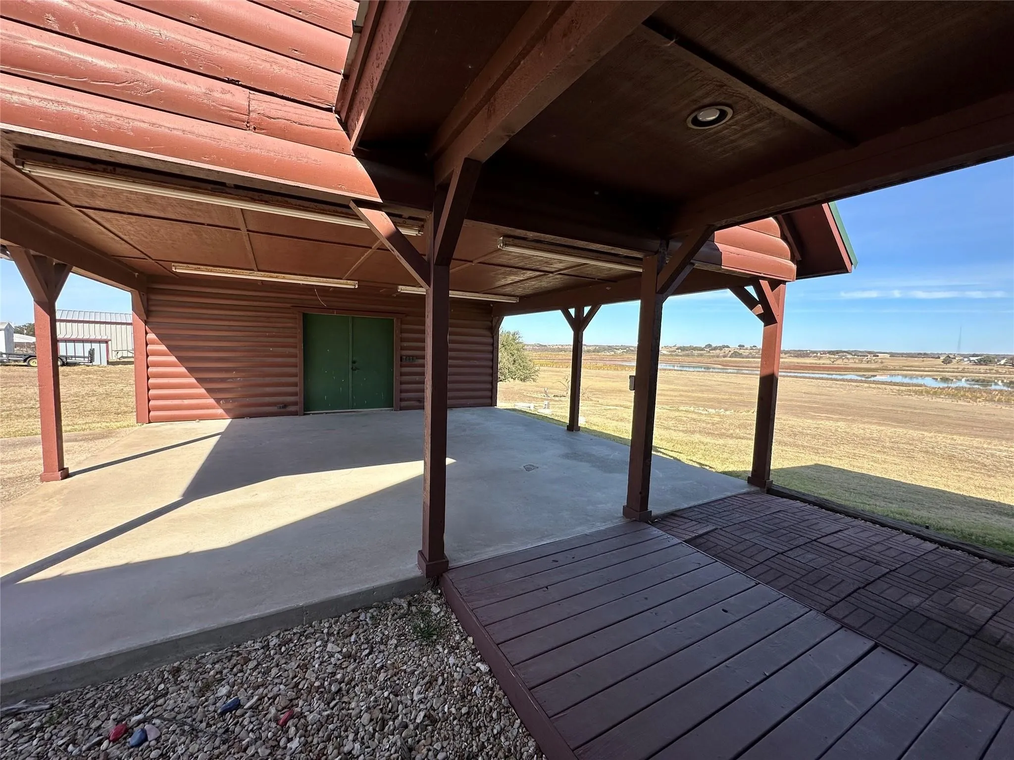 Single Family Residence For Sale in Comanche County , 349 Lake Point, Comanche, Texas 76442, 3 Bedroom, 3 Bathroom, Garage spaces, 2,498 Sqft, built in 2008, mls#21405608, Real Estate Agent in Comanche, Homes For Sale in Comanche county, Homes For Sale in Comanche, Realtor in Comanche Texas, Real Estate Brokerage Independent Realty Texas, Luminita Cordes Realtor