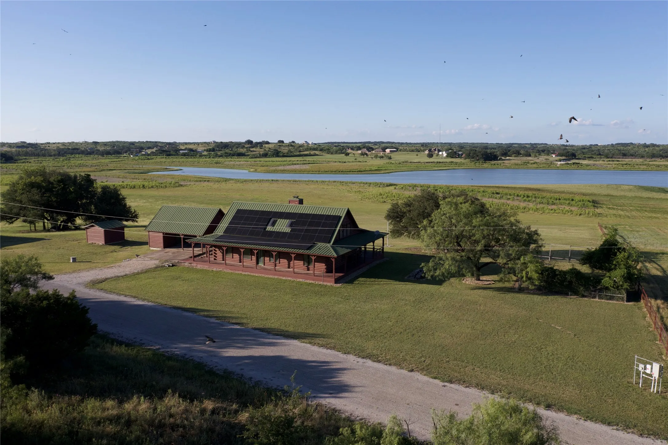 Single Family Residence For Sale in Comanche County , 349 Lake Point, Comanche, Texas 76442, 3 Bedroom, 3 Bathroom, Garage spaces, 2,498 Sqft, built in 2008, mls#21405608, Real Estate Agent in Comanche, Homes For Sale in Comanche county, Homes For Sale in Comanche, Realtor in Comanche Texas, Real Estate Brokerage Independent Realty Texas, Luminita Cordes Realtor