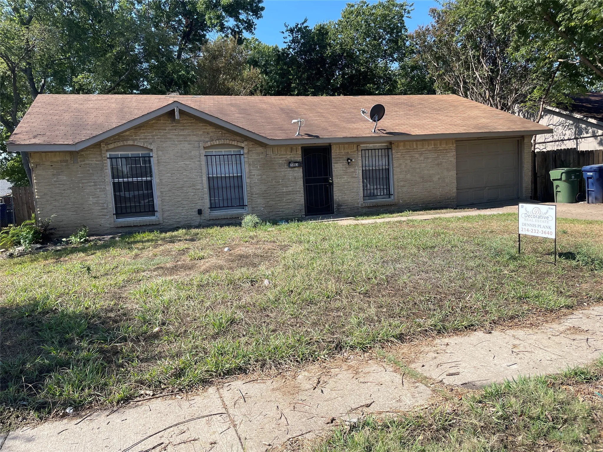 Single Family Residence For Sale in Dallas County , 5113 Stagecoach Lane, Garland, Texas 75043, 4 Bedroom, 2 Bathroom, 2 Garage spaces, 1,257 Sqft, built in 1971, mls#21405613, Real Estate Agent in Garland, Homes For Sale in Dallas county, Homes For Sale in Garland, Realtor in Garland Texas, Real Estate Brokerage Independent Realty Texas, Luminita Cordes Realtor
