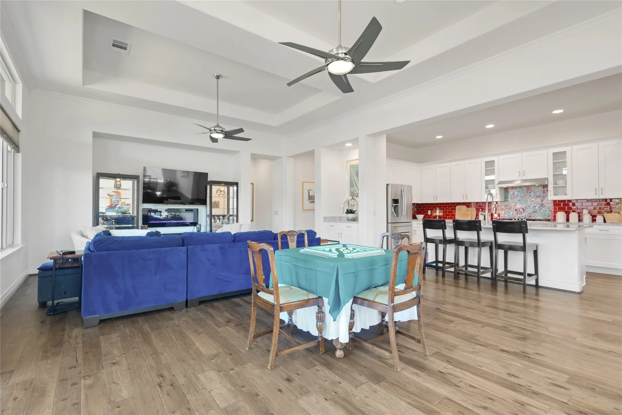Single Family Residence For Sale in Denton County , 11804 Willet Way, Denton, Texas 76207, 2 Bedroom, 3 Bathroom, 2 Garage spaces, 2,678 Sqft, built in 2018, mls#21403493, Real Estate Agent in Denton, Homes For Sale in Denton county, Homes For Sale in Denton, Realtor in Denton Texas, Real Estate Brokerage Independent Realty Texas, Luminita Cordes Realtor