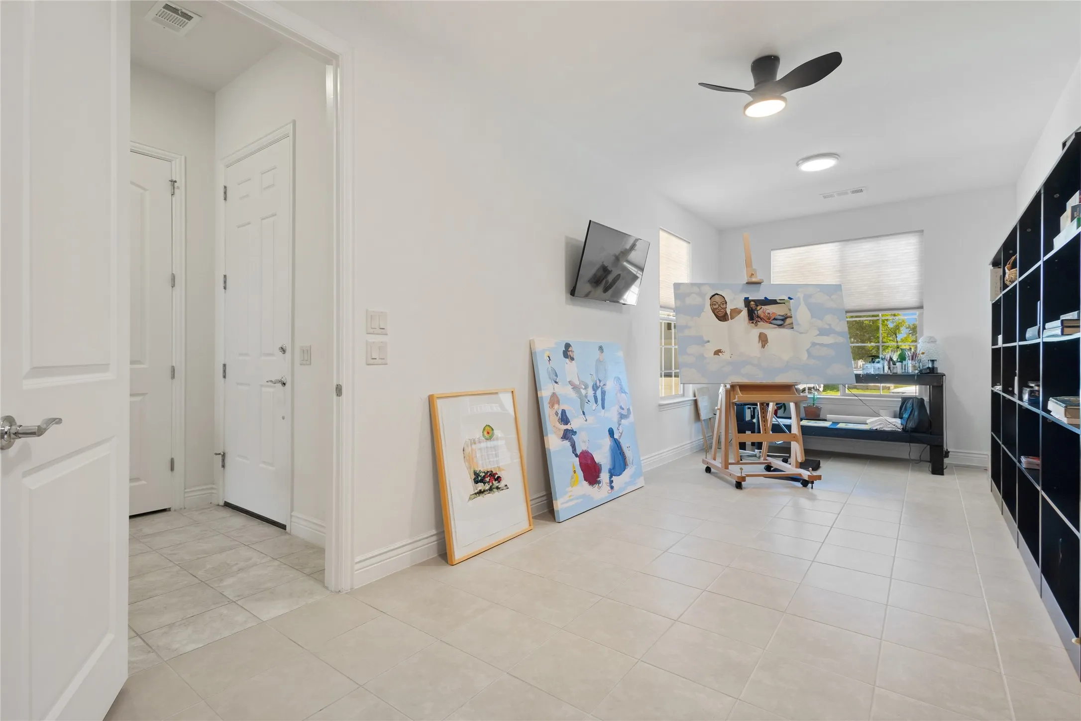 Single Family Residence For Sale in Denton County , 11804 Willet Way, Denton, Texas 76207, 2 Bedroom, 3 Bathroom, 2 Garage spaces, 2,678 Sqft, built in 2018, mls#21403493, Real Estate Agent in Denton, Homes For Sale in Denton county, Homes For Sale in Denton, Realtor in Denton Texas, Real Estate Brokerage Independent Realty Texas, Luminita Cordes Realtor