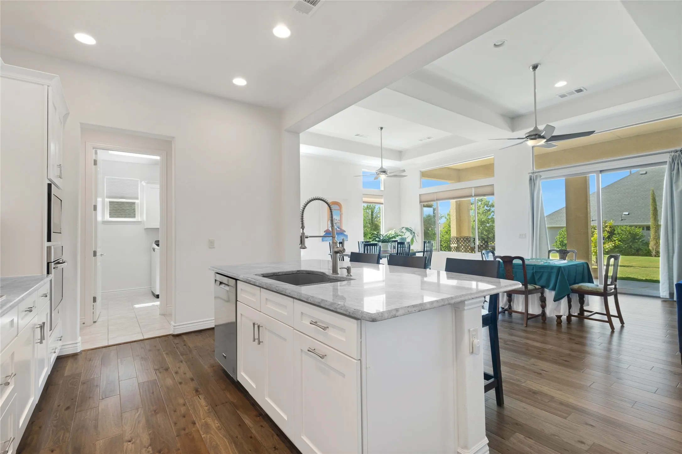 Single Family Residence For Sale in Denton County , 11804 Willet Way, Denton, Texas 76207, 2 Bedroom, 3 Bathroom, 2 Garage spaces, 2,678 Sqft, built in 2018, mls#21403493, Real Estate Agent in Denton, Homes For Sale in Denton county, Homes For Sale in Denton, Realtor in Denton Texas, Real Estate Brokerage Independent Realty Texas, Luminita Cordes Realtor