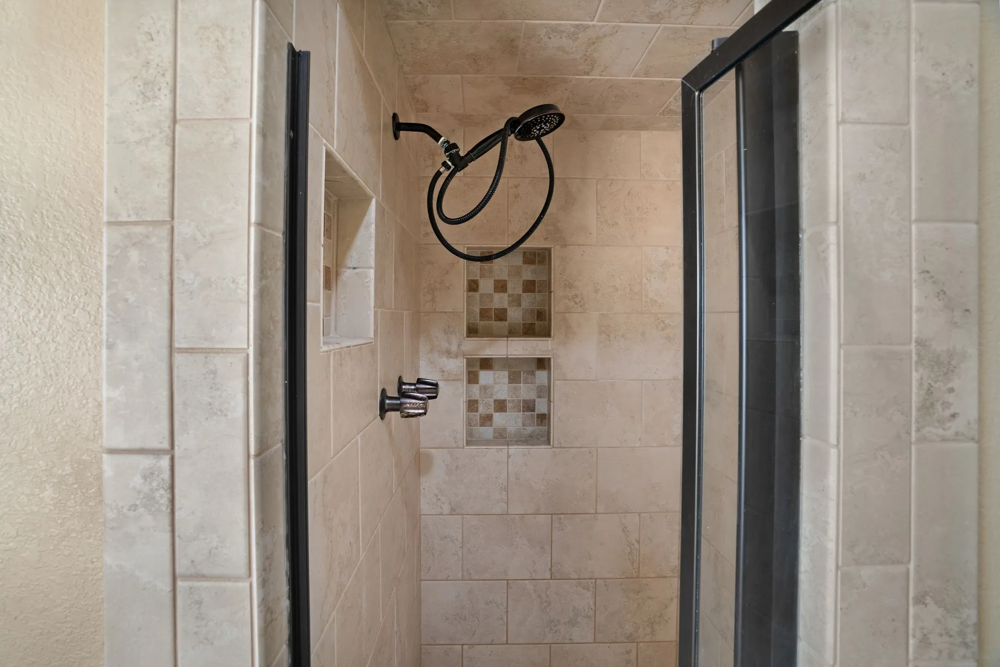 Primary shower