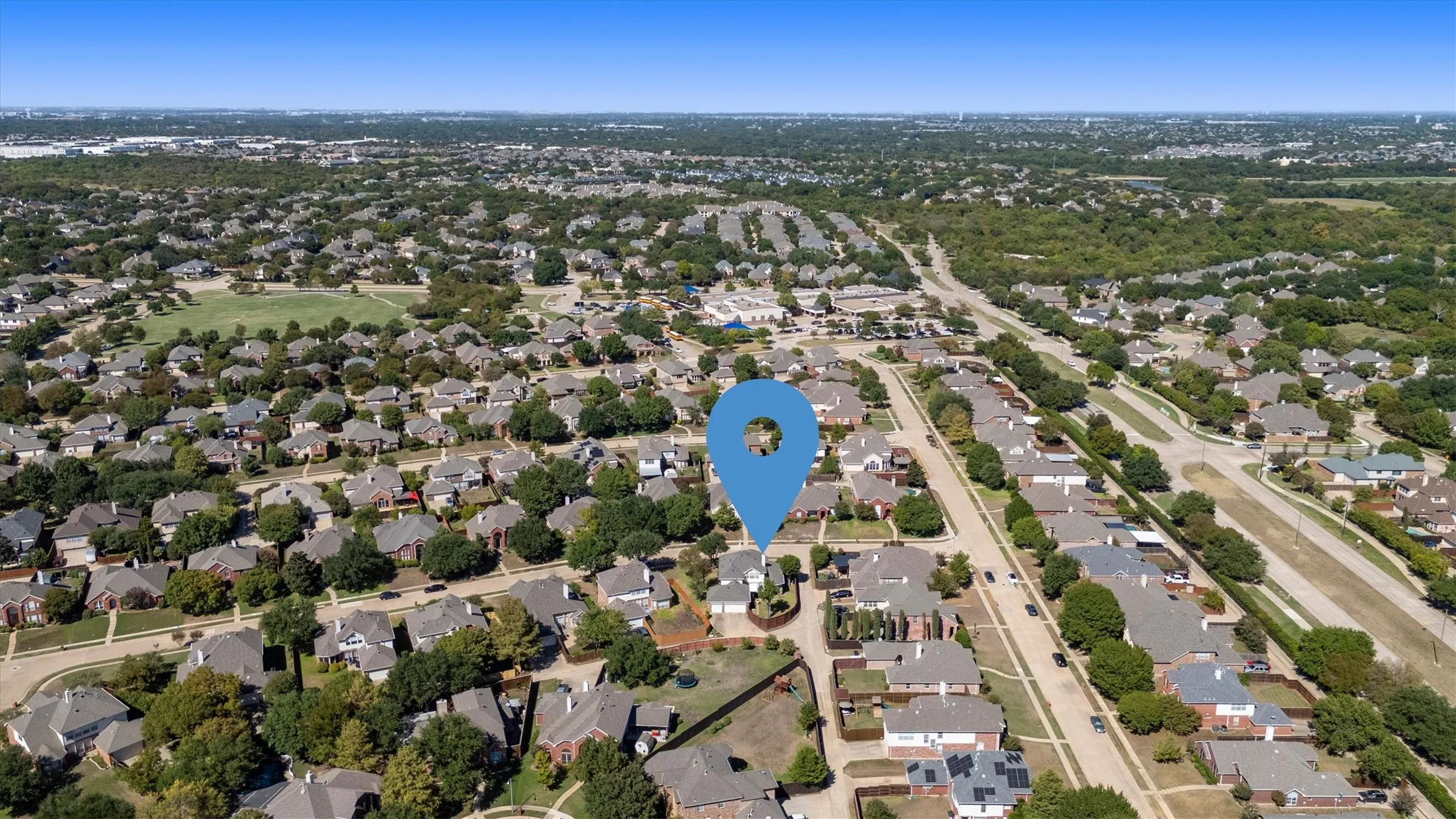Single Family Residence For Sale in Collin County , 4136 Silverthorne Street, Richardson, Texas 75082, 4 Bedroom, 4 Bathroom, 3 Garage spaces, 2,927 Sqft, built in 1999, mls#21405633, Real Estate Agent in Richardson, Homes For Sale in Collin county, Homes For Sale in Richardson, Realtor in Richardson Texas, Real Estate Brokerage Independent Realty Texas, Luminita Cordes Realtor