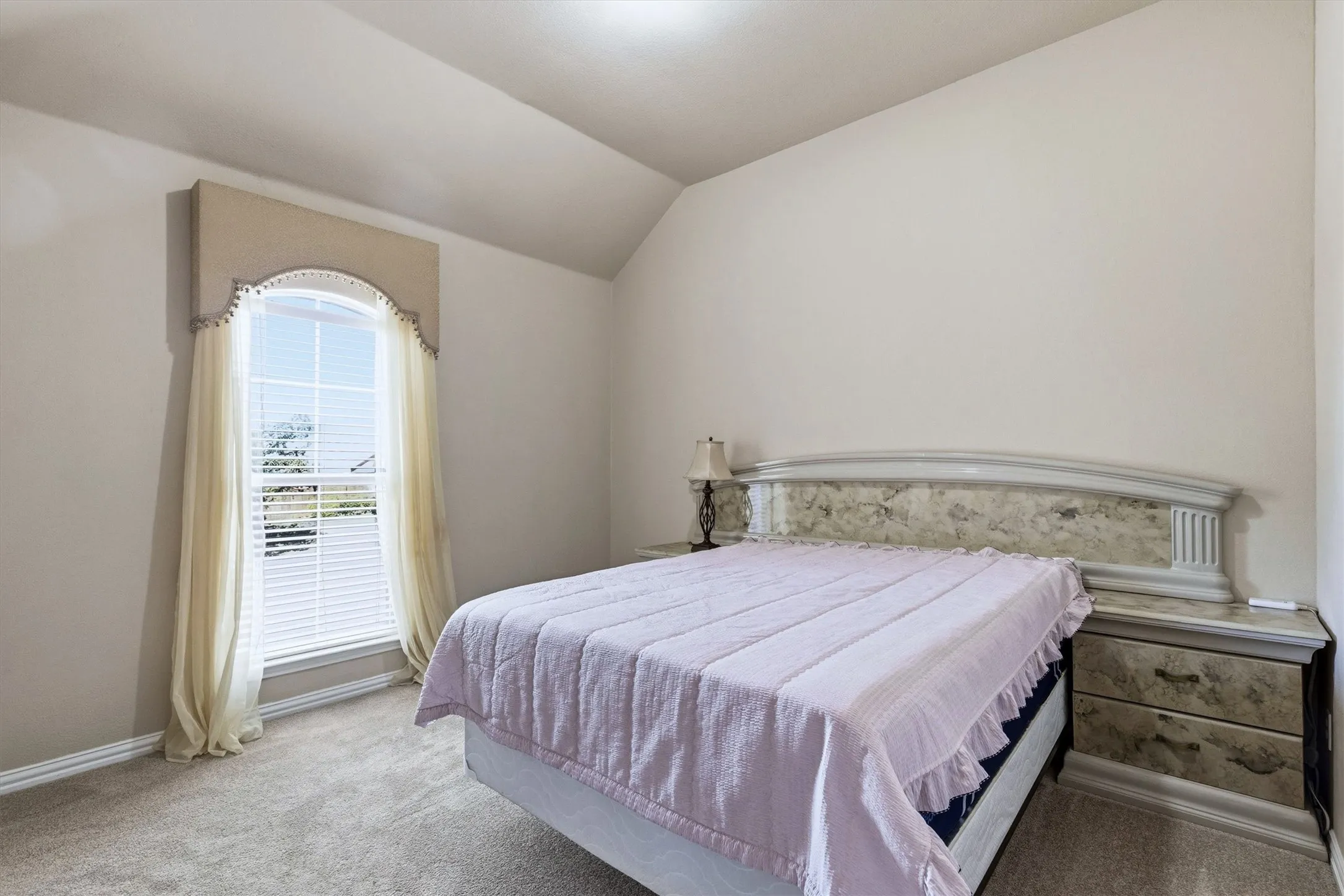 Single Family Residence For Sale in Collin County , 4136 Silverthorne Street, Richardson, Texas 75082, 4 Bedroom, 4 Bathroom, 3 Garage spaces, 2,927 Sqft, built in 1999, mls#21405633, Real Estate Agent in Richardson, Homes For Sale in Collin county, Homes For Sale in Richardson, Realtor in Richardson Texas, Real Estate Brokerage Independent Realty Texas, Luminita Cordes Realtor