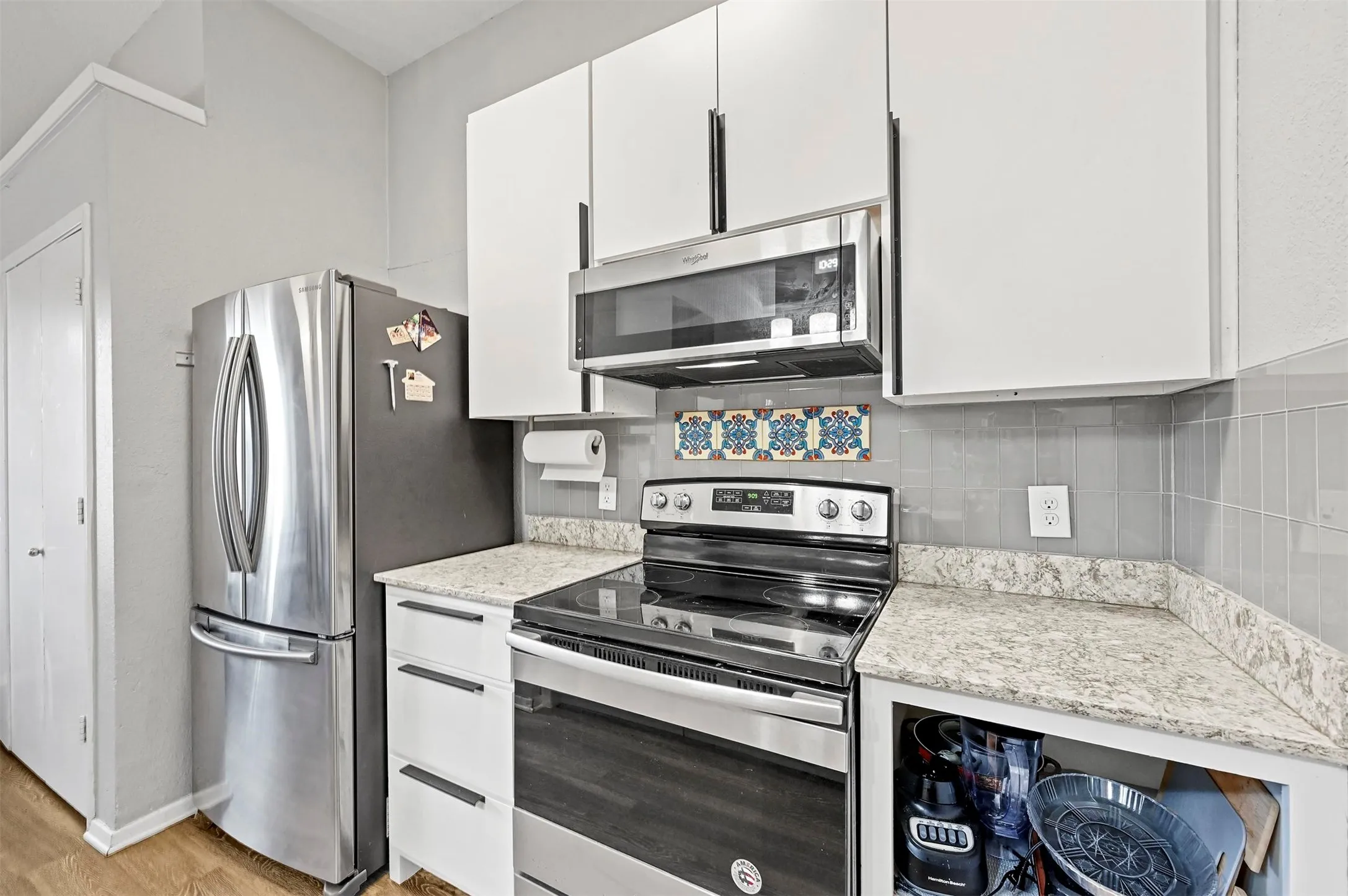 Single Family Residence For Rent in Tarrant County , 2814 Sherry Street, Arlington, Texas 76014, 2 Bedroom, 2 Bathroom, Garage spaces, 928 Sqft, built in 1987, mls#21405637, Real Estate Agent in Arlington, Homes For Rent in Tarrant county, Homes For Rent in Arlington, Realtor in Arlington Texas, Real Estate Brokerage Independent Realty Texas, Luminita Cordes Realtor