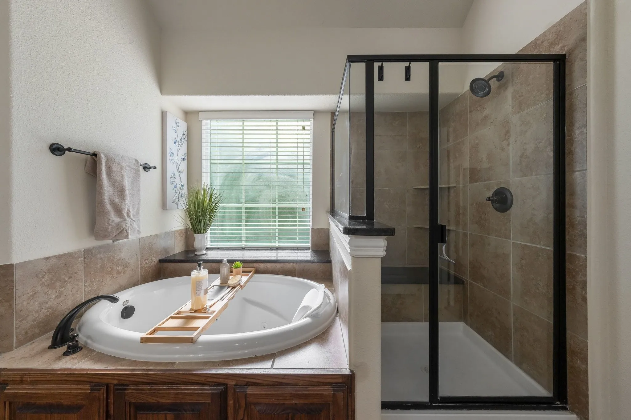 jetted tub and separate shower