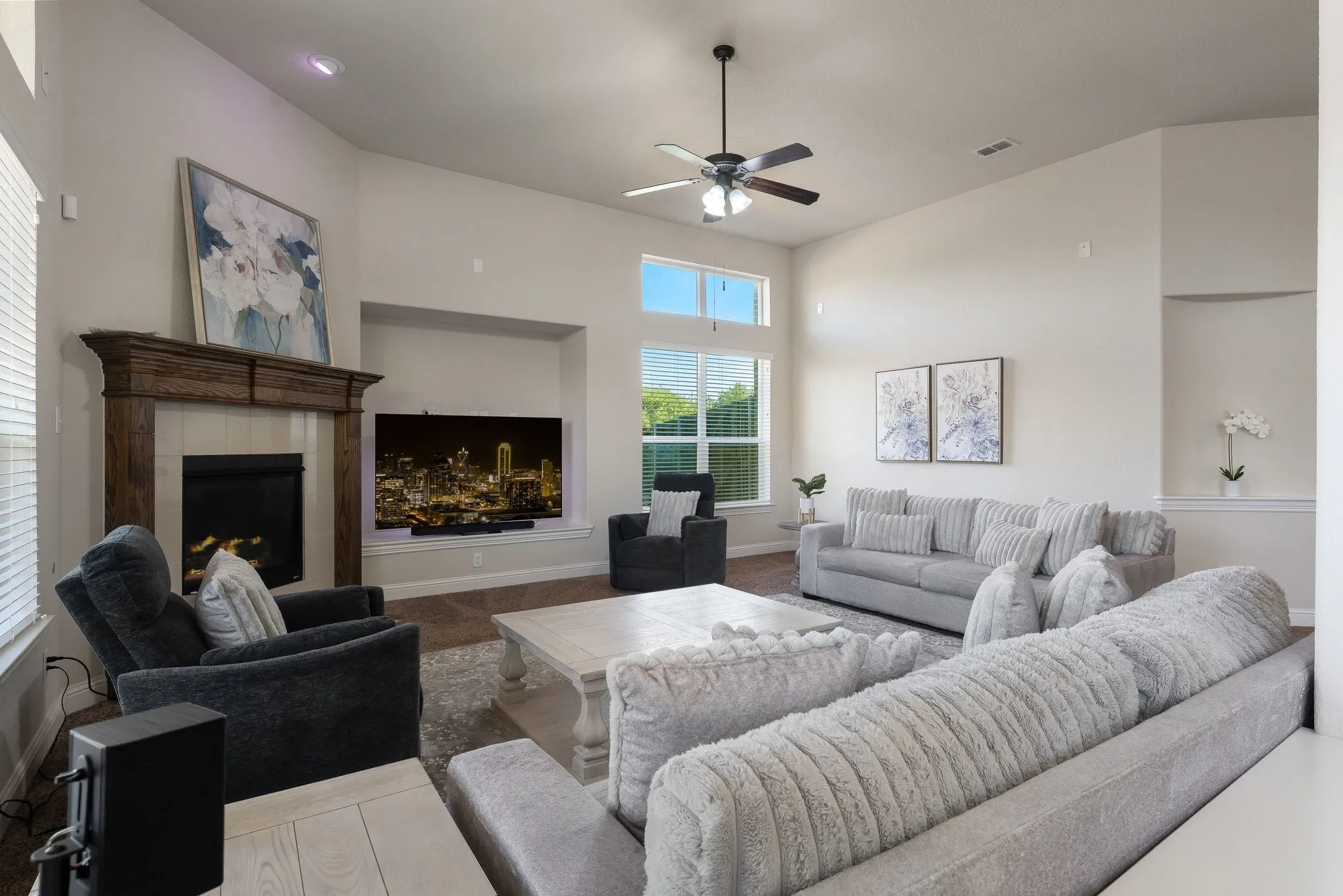Single Family Residence For Sale in Dallas County , 2901 Regents Park Lane, Garland, Texas 75043, 4 Bedroom, 3 Bathroom, 2 Garage spaces, 2,671 Sqft, built in 2015, mls#21405270, Real Estate Agent in Garland, Homes For Sale in Dallas county, Homes For Sale in Garland, Realtor in Garland Texas, Real Estate Brokerage Independent Realty Texas, Luminita Cordes Realtor