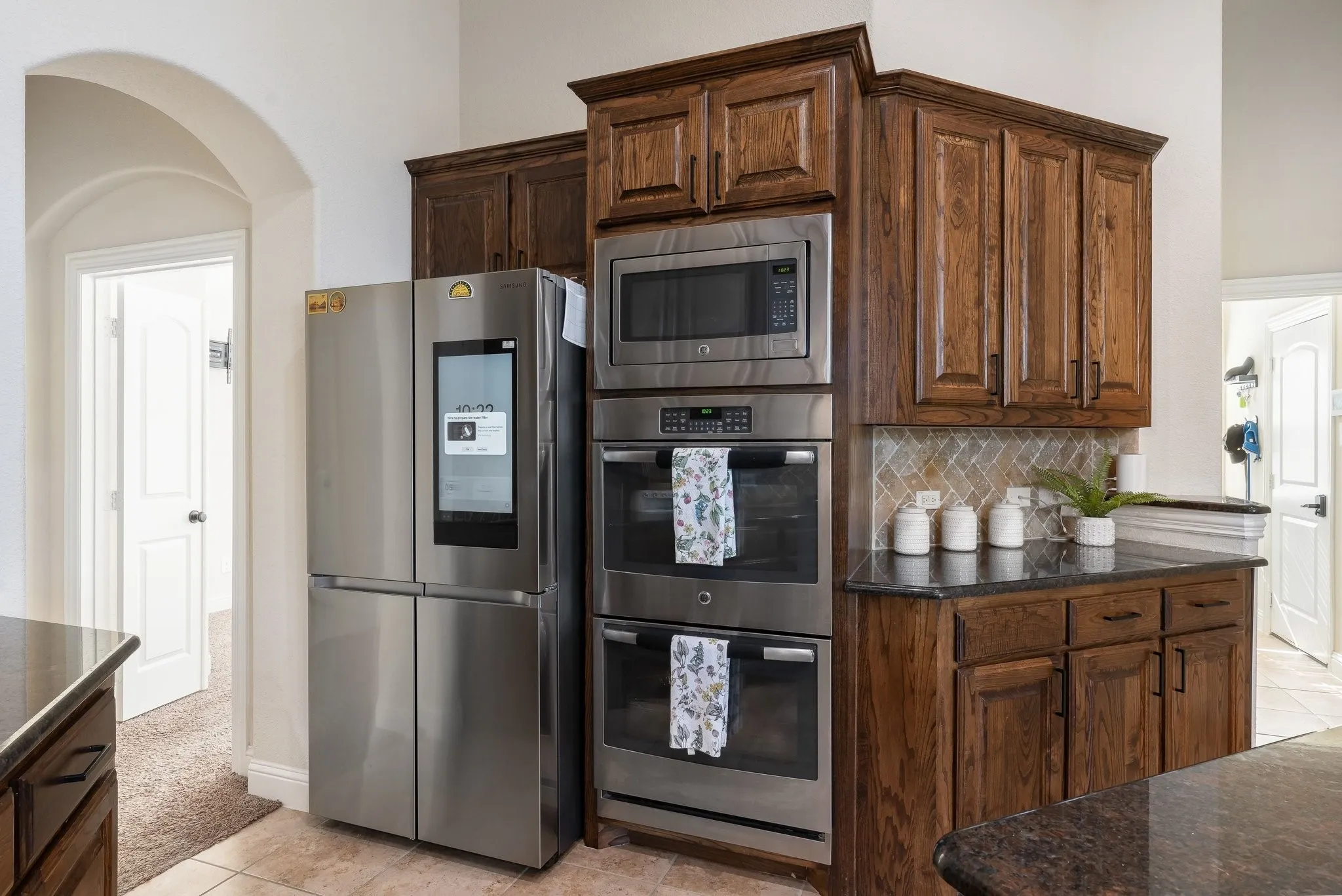 Features double oven and microwave