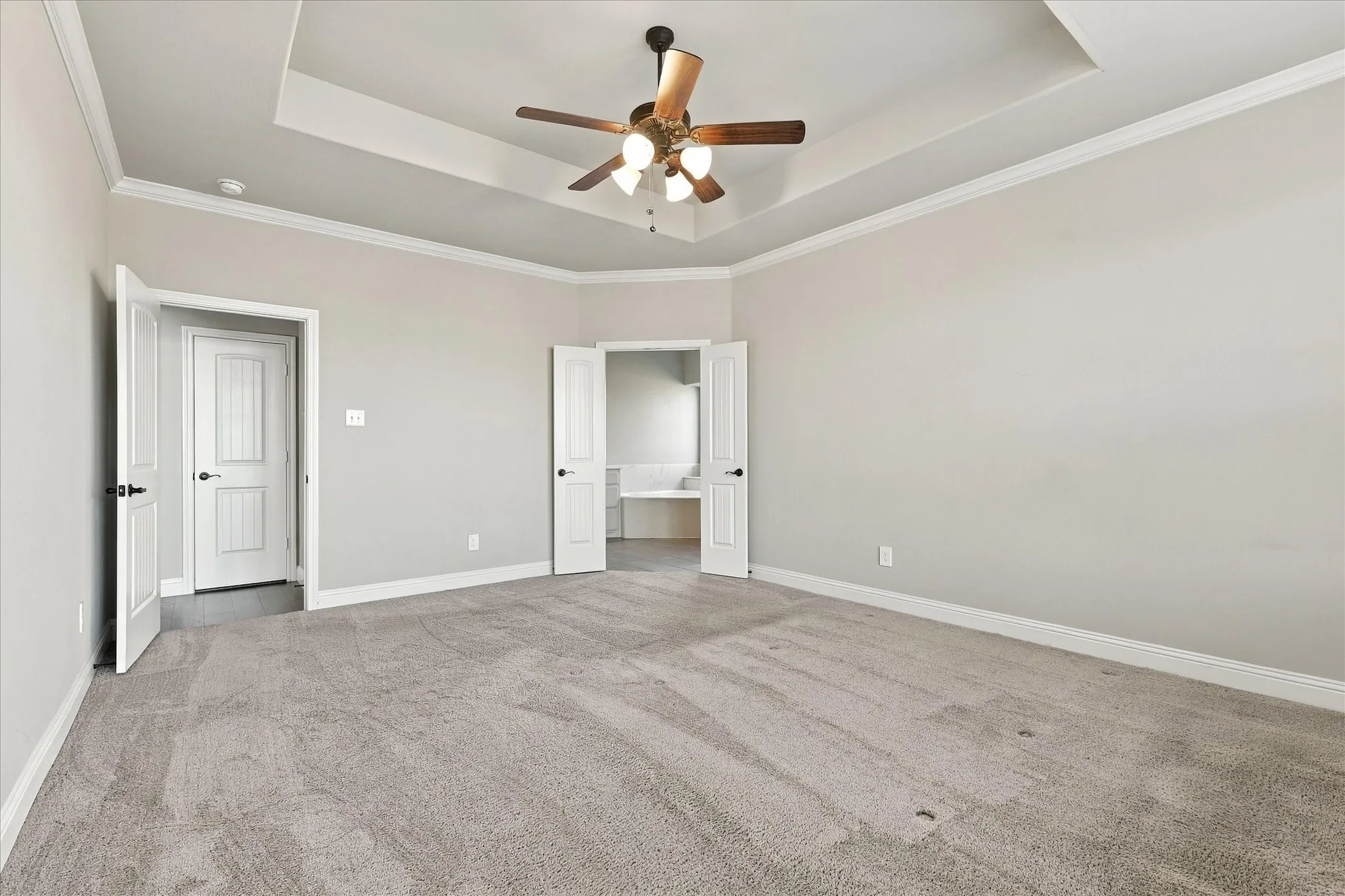 Single Family Residence For Sale in Ellis County , 602 Dean Box Drive, Waxahachie, Texas 75165, 4 Bedroom, 4 Bathroom, 2 Garage spaces, 3,084 Sqft, built in 2022, mls#21405645, Real Estate Agent in Waxahachie, Homes For Sale in Ellis county, Homes For Sale in Waxahachie, Realtor in Waxahachie Texas, Real Estate Brokerage Independent Realty Texas, Luminita Cordes Realtor