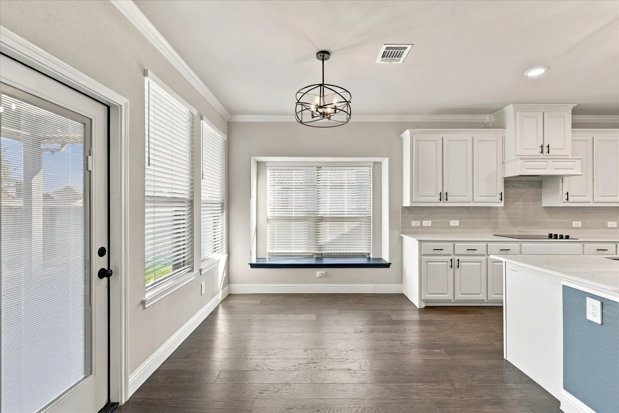 Single Family Residence For Sale in Ellis County , 602 Dean Box Drive, Waxahachie, Texas 75165, 4 Bedroom, 4 Bathroom, 2 Garage spaces, 3,084 Sqft, built in 2022, mls#21405645, Real Estate Agent in Waxahachie, Homes For Sale in Ellis county, Homes For Sale in Waxahachie, Realtor in Waxahachie Texas, Real Estate Brokerage Independent Realty Texas, Luminita Cordes Realtor