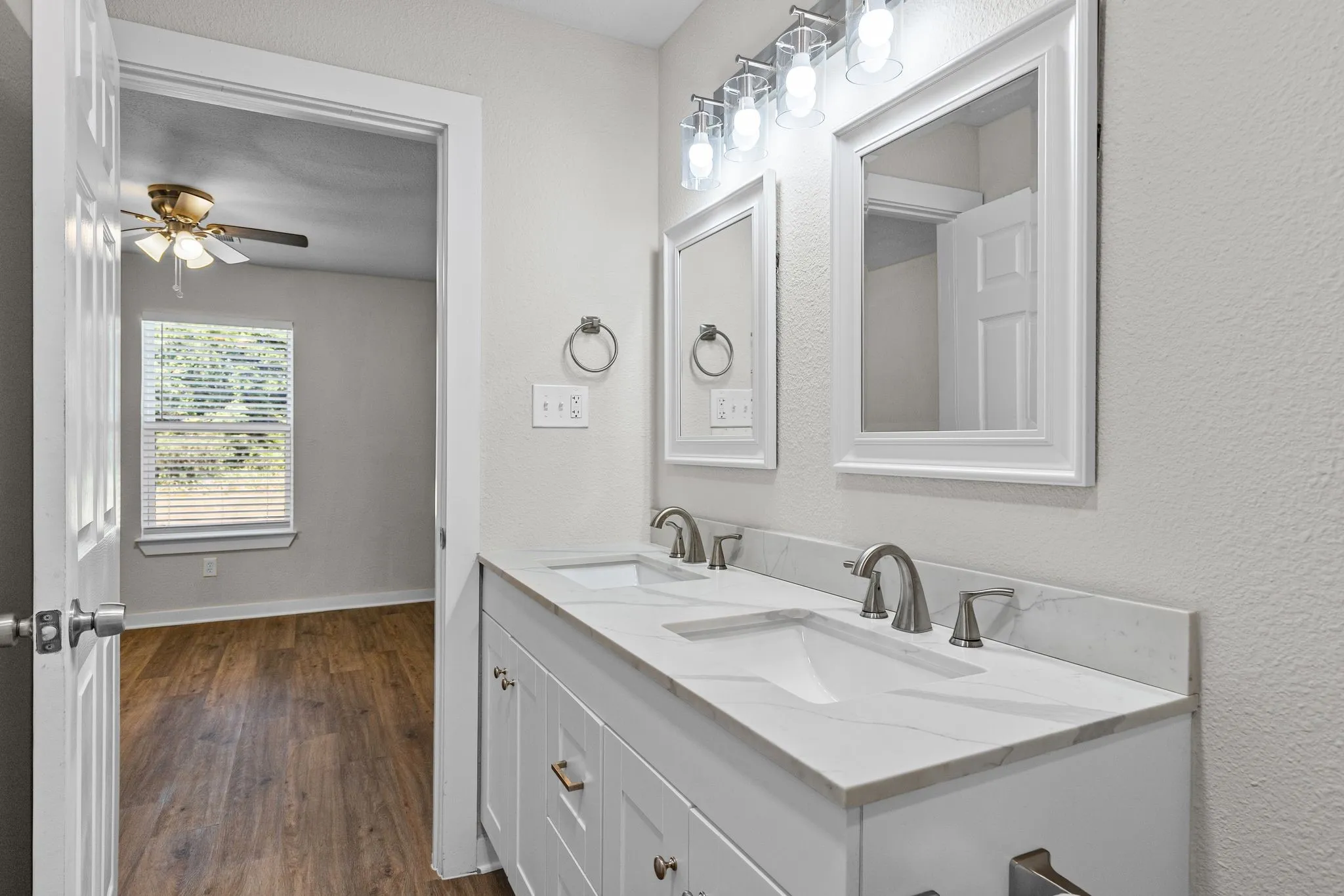 Duplex For Rent in Fannin County , 401 Mcilrath Road, Leonard, Texas 75452, 3 Bedroom, 2 Bathroom, Garage spaces, 902 Sqft, built in 2022, mls#21405646, Real Estate Agent in Leonard, Homes For Rent in Fannin county, Homes For Rent in Leonard, Realtor in Leonard Texas, Real Estate Brokerage Independent Realty Texas, Luminita Cordes Realtor