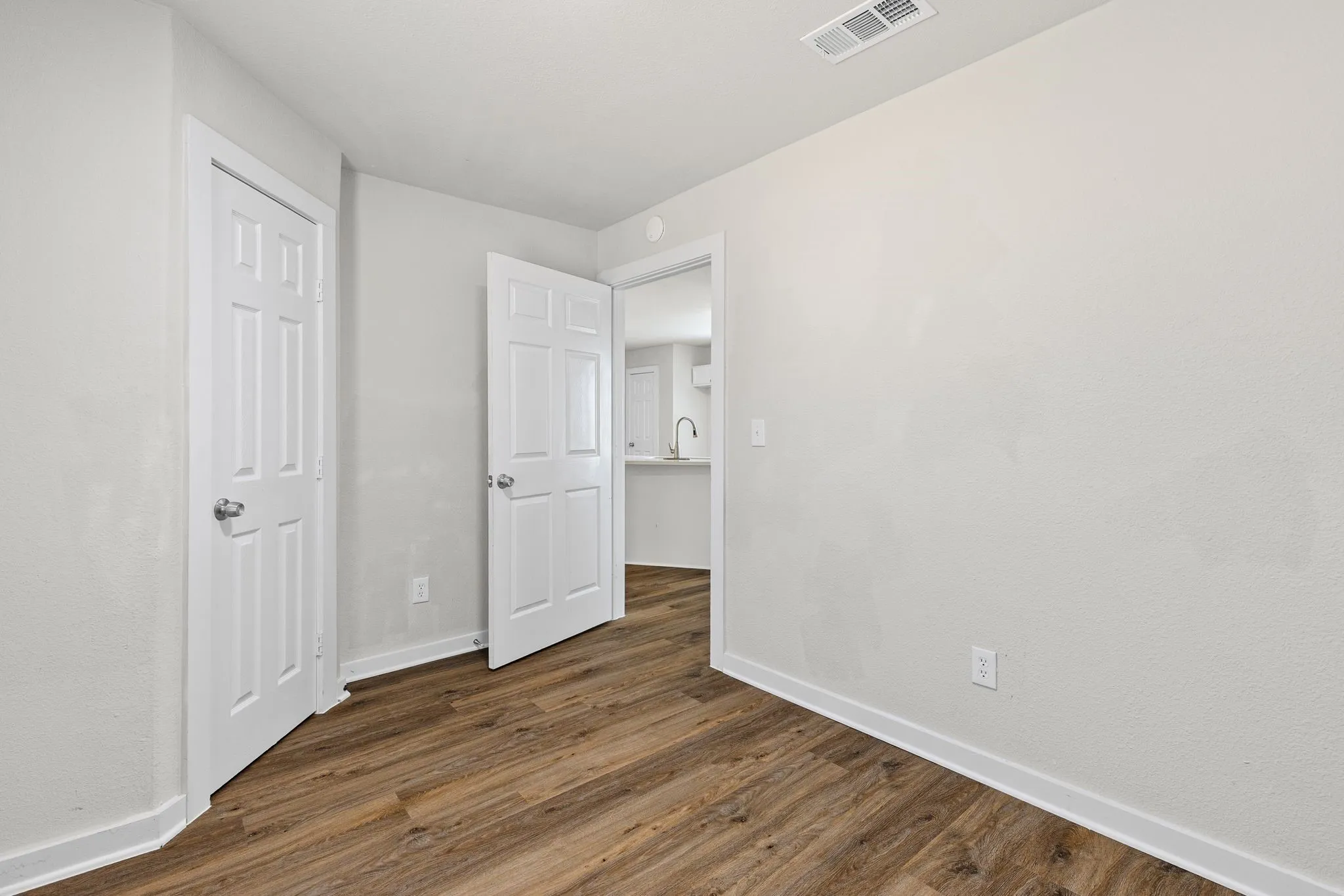 Duplex For Rent in Fannin County , 401 Mcilrath Road, Leonard, Texas 75452, 3 Bedroom, 2 Bathroom, Garage spaces, 902 Sqft, built in 2022, mls#21405646, Real Estate Agent in Leonard, Homes For Rent in Fannin county, Homes For Rent in Leonard, Realtor in Leonard Texas, Real Estate Brokerage Independent Realty Texas, Luminita Cordes Realtor