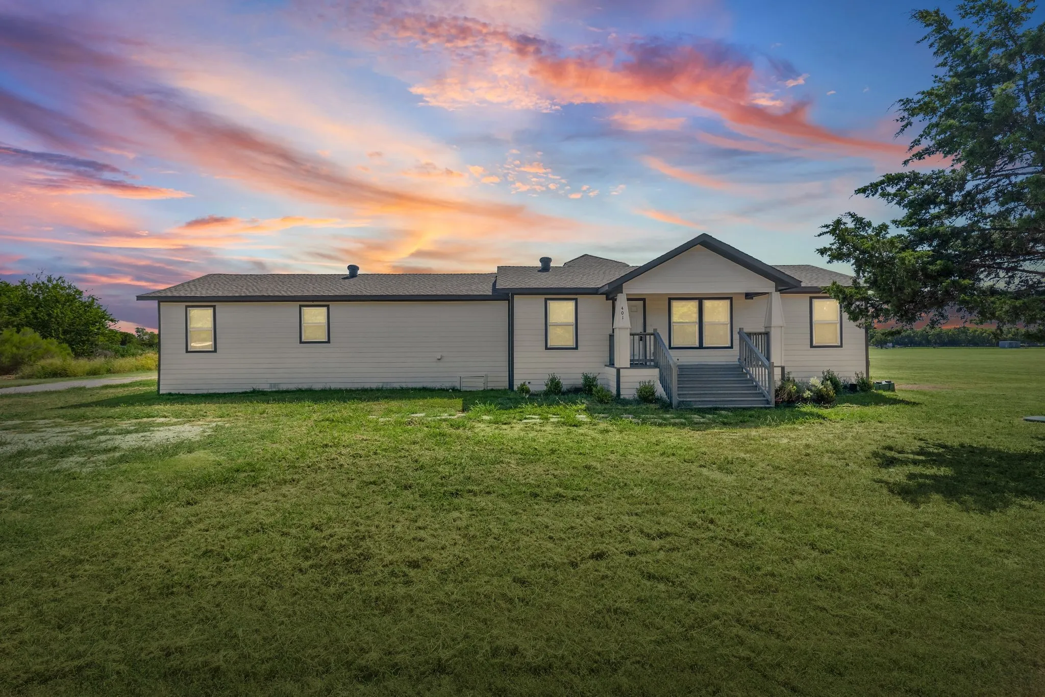Duplex For Rent in Fannin County , 401 Mcilrath Road, Leonard, Texas 75452, 3 Bedroom, 2 Bathroom, Garage spaces, 902 Sqft, built in 2022, mls#21405646, Real Estate Agent in Leonard, Homes For Rent in Fannin county, Homes For Rent in Leonard, Realtor in Leonard Texas, Real Estate Brokerage Independent Realty Texas, Luminita Cordes Realtor