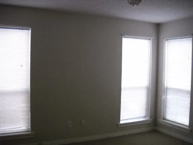 Single Family Residence For Rent in Taylor County , 1302 Sewell Street, Abilene, Texas 79605, 2 Bedroom, 1 Bathroom, 1 Garage spaces, 855 Sqft, built in 1948, mls#21405647, Real Estate Agent in Abilene, Homes For Rent in Taylor county, Homes For Rent in Abilene, Realtor in Abilene Texas, Real Estate Brokerage Independent Realty Texas, Luminita Cordes Realtor