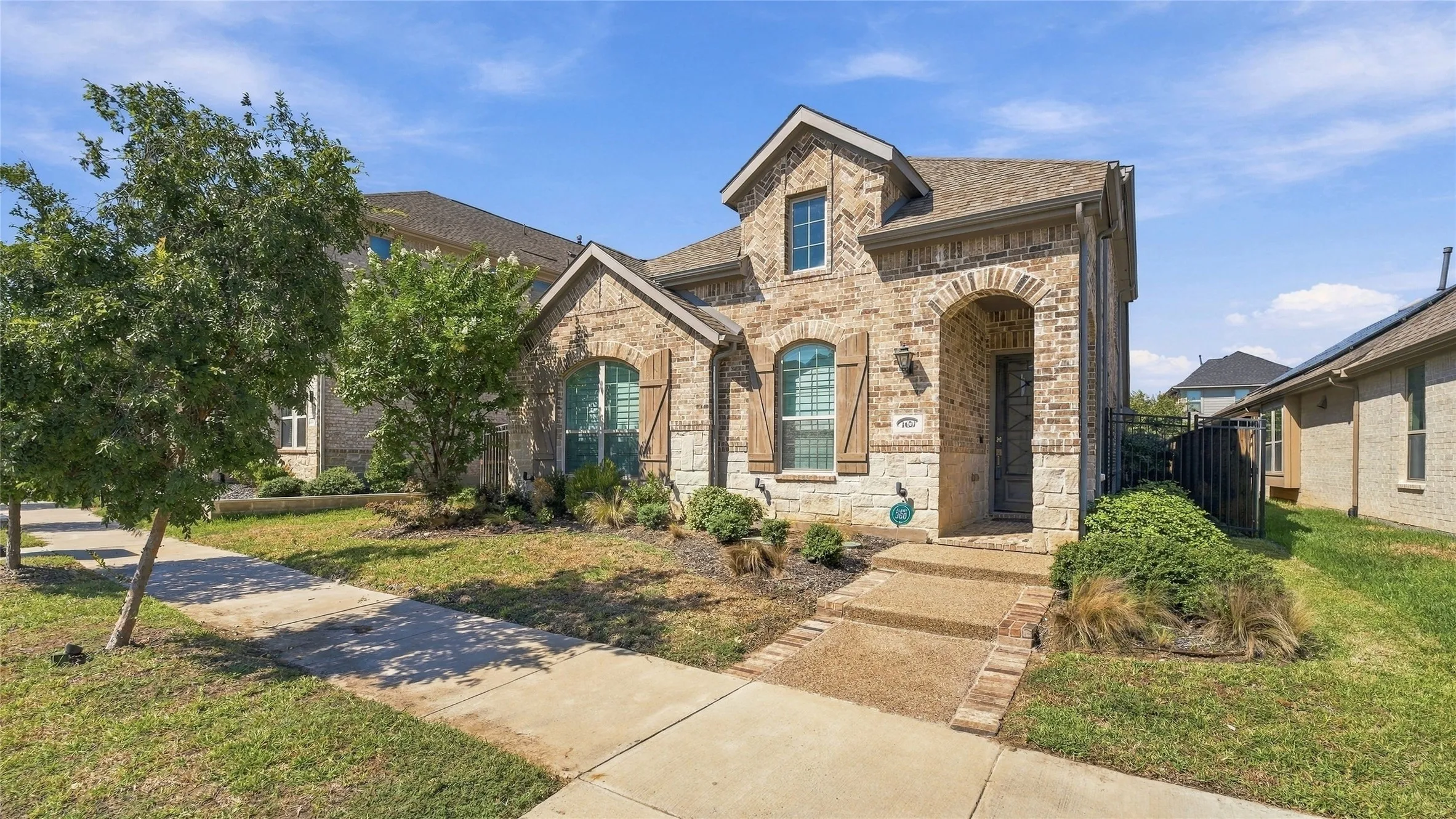 Single Family Residence For Sale