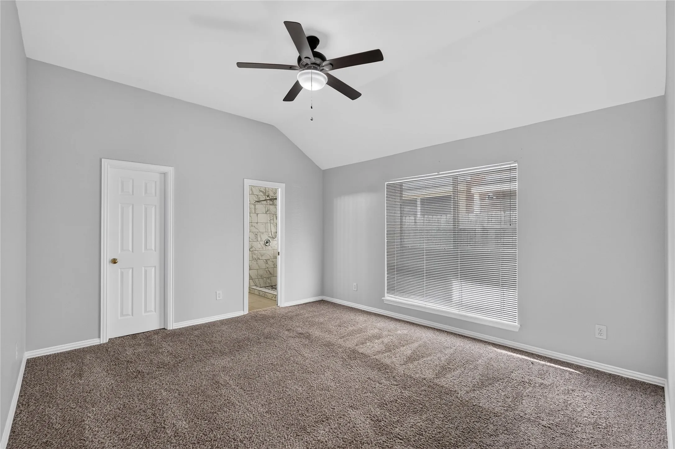 Single Family Residence For Sale in Denton County , 1309 Riley Drive, Carrollton, Texas 75007, 3 Bedroom, 2 Bathroom, 2 Garage spaces, 1,523 Sqft, built in 1998, mls#21405662, Real Estate Agent in Carrollton, Homes For Sale in Denton county, Homes For Sale in Carrollton, Realtor in Carrollton Texas, Real Estate Brokerage Independent Realty Texas, Luminita Cordes Realtor