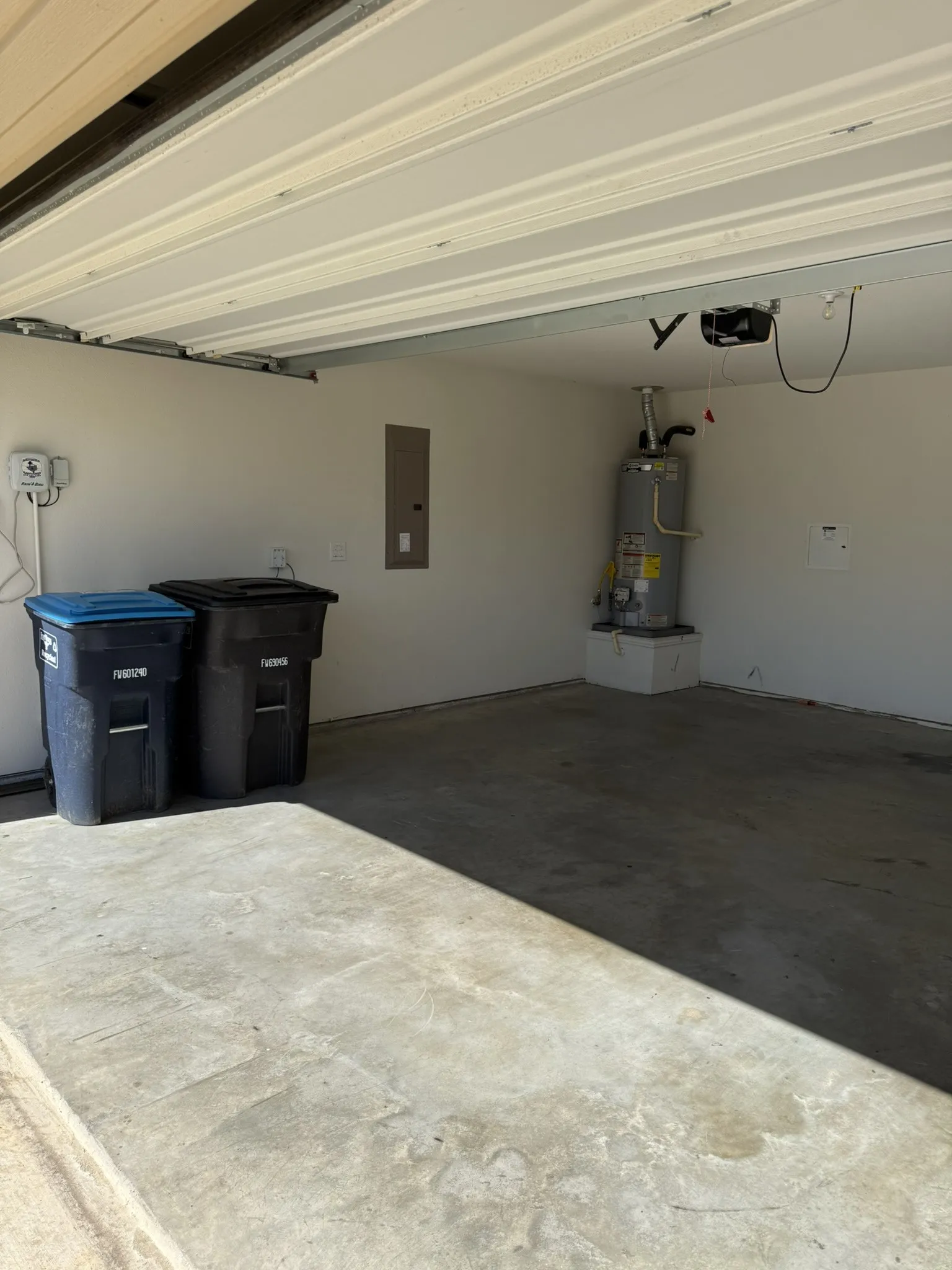 Single Family Residence For Rent in Tarrant County , 8529 Grand Oak Road, Fort Worth, Texas 76123, 4 Bedroom, 2 Bathroom, 2 Garage spaces, 2,008 Sqft, built in 2018, mls#21403974, Real Estate Agent in Fort Worth, Homes For Rent in Tarrant county, Homes For Rent in Fort Worth, Realtor in Fort Worth Texas, Real Estate Brokerage Independent Realty Texas, Luminita Cordes Realtor