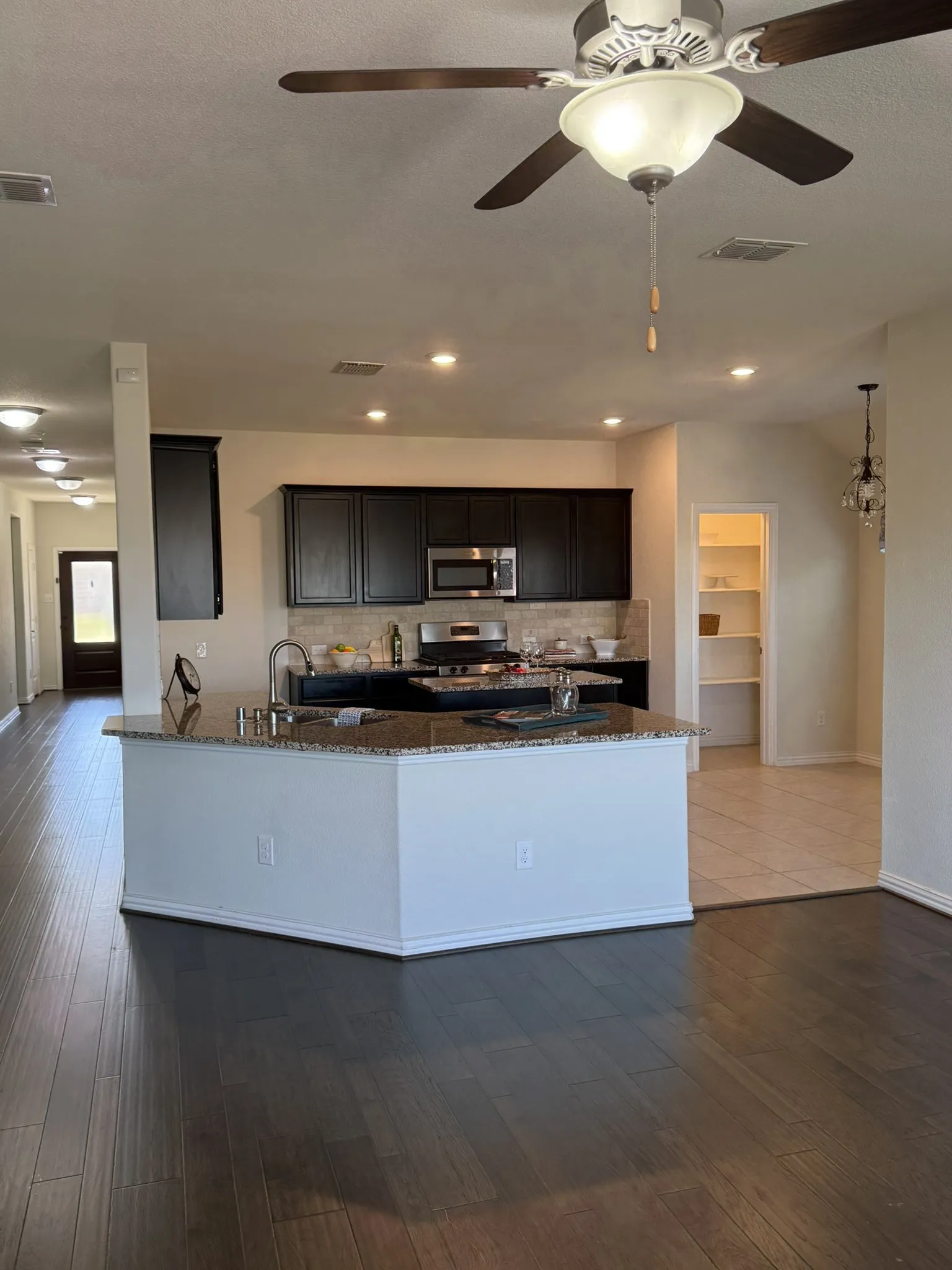 Single Family Residence For Rent in Tarrant County , 8529 Grand Oak Road, Fort Worth, Texas 76123, 4 Bedroom, 2 Bathroom, 2 Garage spaces, 2,008 Sqft, built in 2018, mls#21403974, Real Estate Agent in Fort Worth, Homes For Rent in Tarrant county, Homes For Rent in Fort Worth, Realtor in Fort Worth Texas, Real Estate Brokerage Independent Realty Texas, Luminita Cordes Realtor