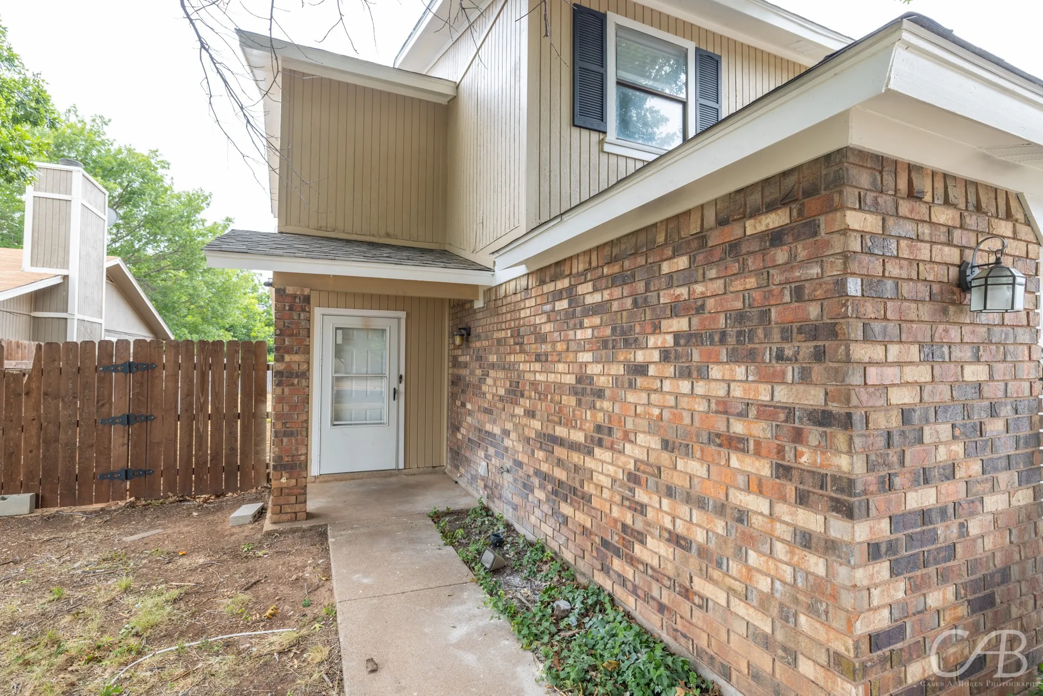 Townhouse For Rent in Taylor County , 1303 Yeomans Road, Abilene, Texas 79602, 2 Bedroom, 2 Bathroom, 1 Garage spaces, 1,350 Sqft, built in 1984, mls#21405668, Real Estate Agent in Abilene, Homes For Rent in Taylor county, Homes For Rent in Abilene, Realtor in Abilene Texas, Real Estate Brokerage Independent Realty Texas, Luminita Cordes Realtor
