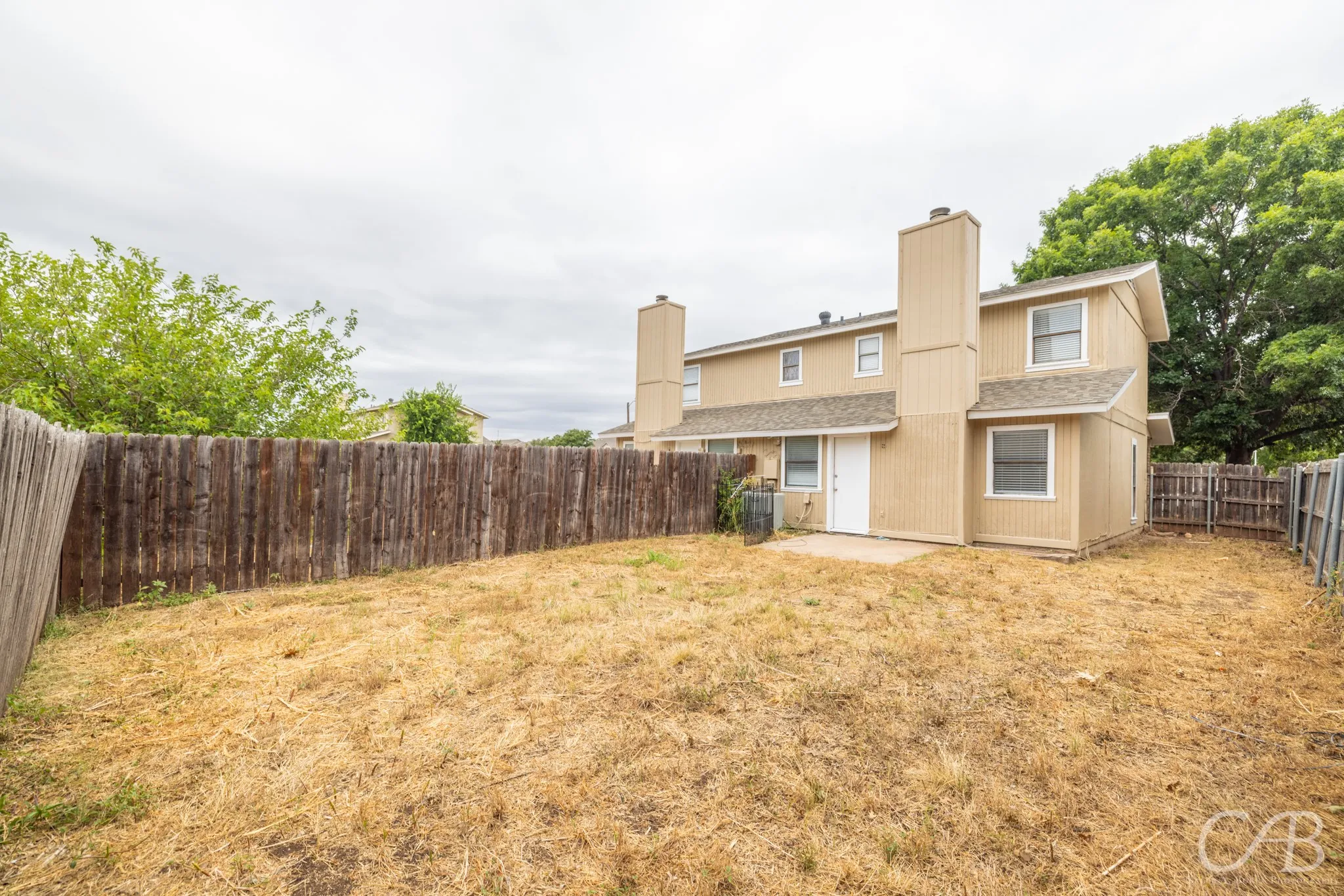 Townhouse For Rent in Taylor County , 1303 Yeomans Road, Abilene, Texas 79602, 2 Bedroom, 2 Bathroom, 1 Garage spaces, 1,350 Sqft, built in 1984, mls#21405668, Real Estate Agent in Abilene, Homes For Rent in Taylor county, Homes For Rent in Abilene, Realtor in Abilene Texas, Real Estate Brokerage Independent Realty Texas, Luminita Cordes Realtor