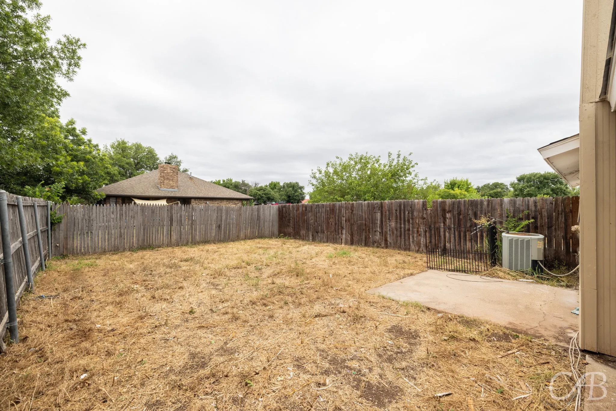 Townhouse For Rent in Taylor County , 1303 Yeomans Road, Abilene, Texas 79602, 2 Bedroom, 2 Bathroom, 1 Garage spaces, 1,350 Sqft, built in 1984, mls#21405668, Real Estate Agent in Abilene, Homes For Rent in Taylor county, Homes For Rent in Abilene, Realtor in Abilene Texas, Real Estate Brokerage Independent Realty Texas, Luminita Cordes Realtor