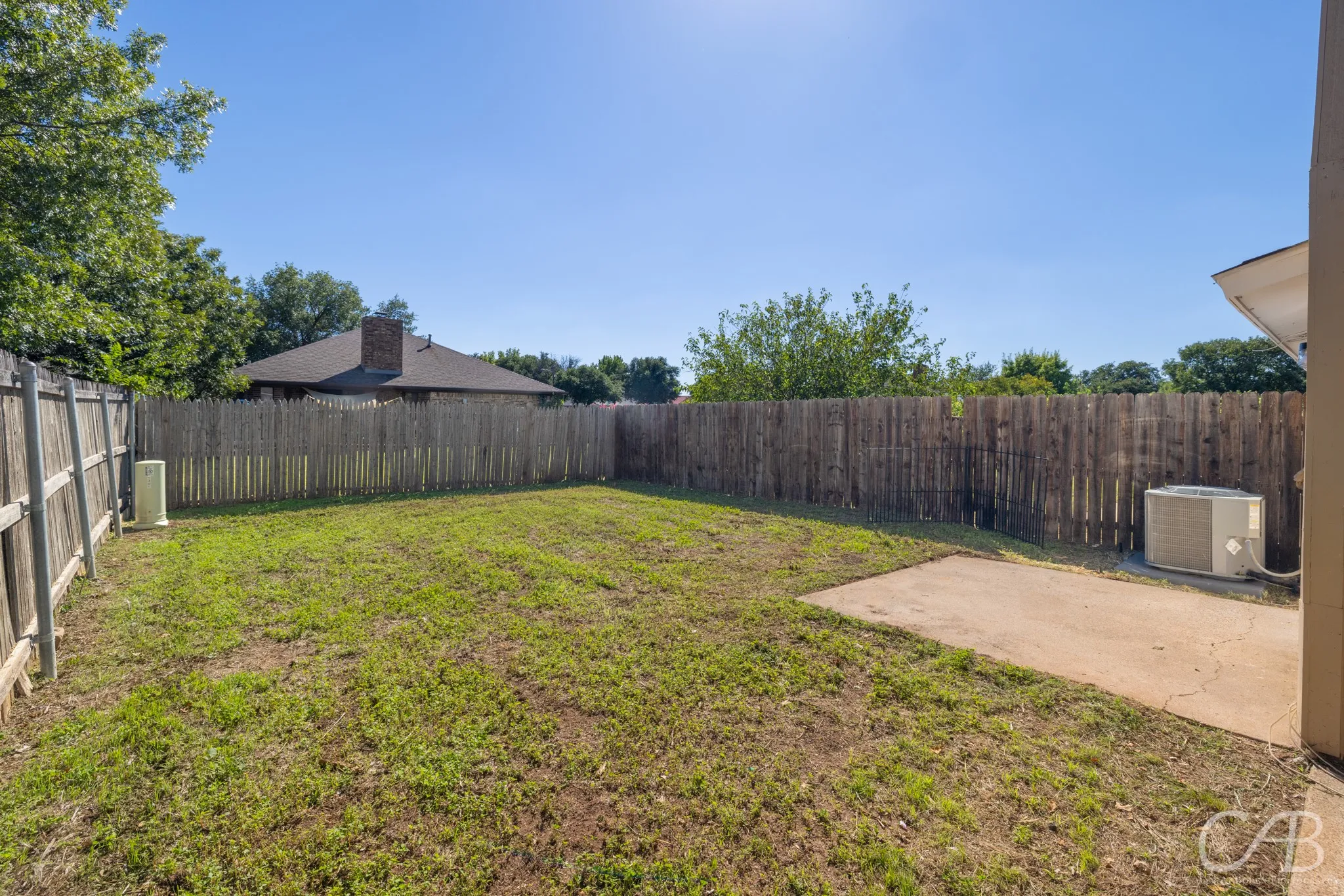 Townhouse For Rent in Taylor County , 1303 Yeomans Road, Abilene, Texas 79602, 2 Bedroom, 2 Bathroom, 1 Garage spaces, 1,350 Sqft, built in 1984, mls#21405668, Real Estate Agent in Abilene, Homes For Rent in Taylor county, Homes For Rent in Abilene, Realtor in Abilene Texas, Real Estate Brokerage Independent Realty Texas, Luminita Cordes Realtor