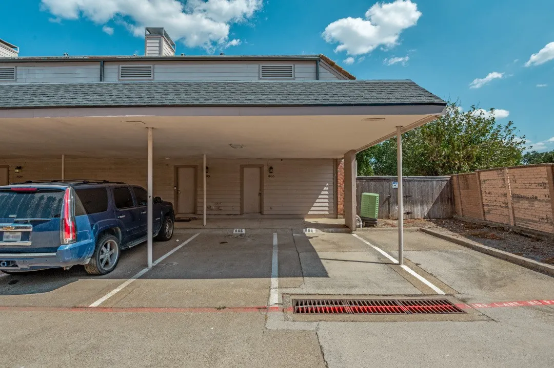 Condominium For Rent in Collin County , 18240 Midway Road 806, Dallas, Texas 75287, 3 Bedroom, 3 Bathroom, Garage spaces, 1,235 Sqft, built in 1982, mls#21405680, Real Estate Agent in Dallas, Homes For Rent in Collin county, Homes For Rent in Dallas, Realtor in Dallas Texas, Real Estate Brokerage Independent Realty Texas, Luminita Cordes Realtor