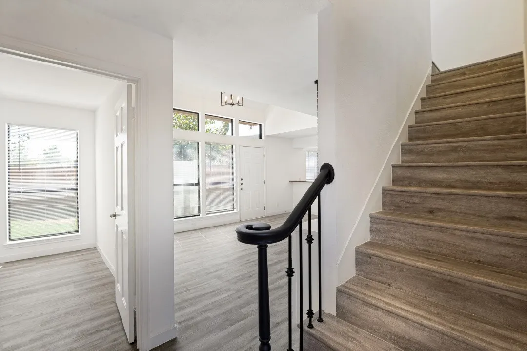 Condominium For Rent in Collin County , 18240 Midway Road 806, Dallas, Texas 75287, 3 Bedroom, 3 Bathroom, Garage spaces, 1,235 Sqft, built in 1982, mls#21405680, Real Estate Agent in Dallas, Homes For Rent in Collin county, Homes For Rent in Dallas, Realtor in Dallas Texas, Real Estate Brokerage Independent Realty Texas, Luminita Cordes Realtor