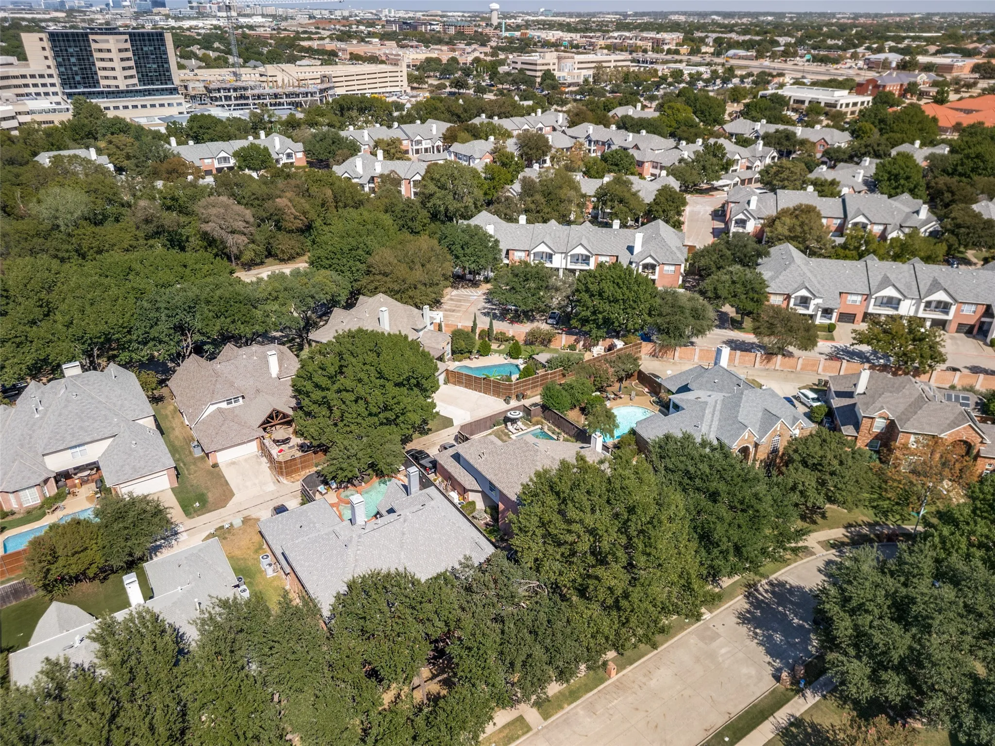 Single Family Residence For Sale in Collin County , 6209 Warrington Drive, Plano, Texas 75093, 5 Bedroom, 4 Bathroom, 2 Garage spaces, 4,000 Sqft, built in 1991, mls#21397131, Real Estate Agent in Plano, Homes For Sale in Collin county, Homes For Sale in Plano, Realtor in Plano Texas, Real Estate Brokerage Independent Realty Texas, Luminita Cordes Realtor