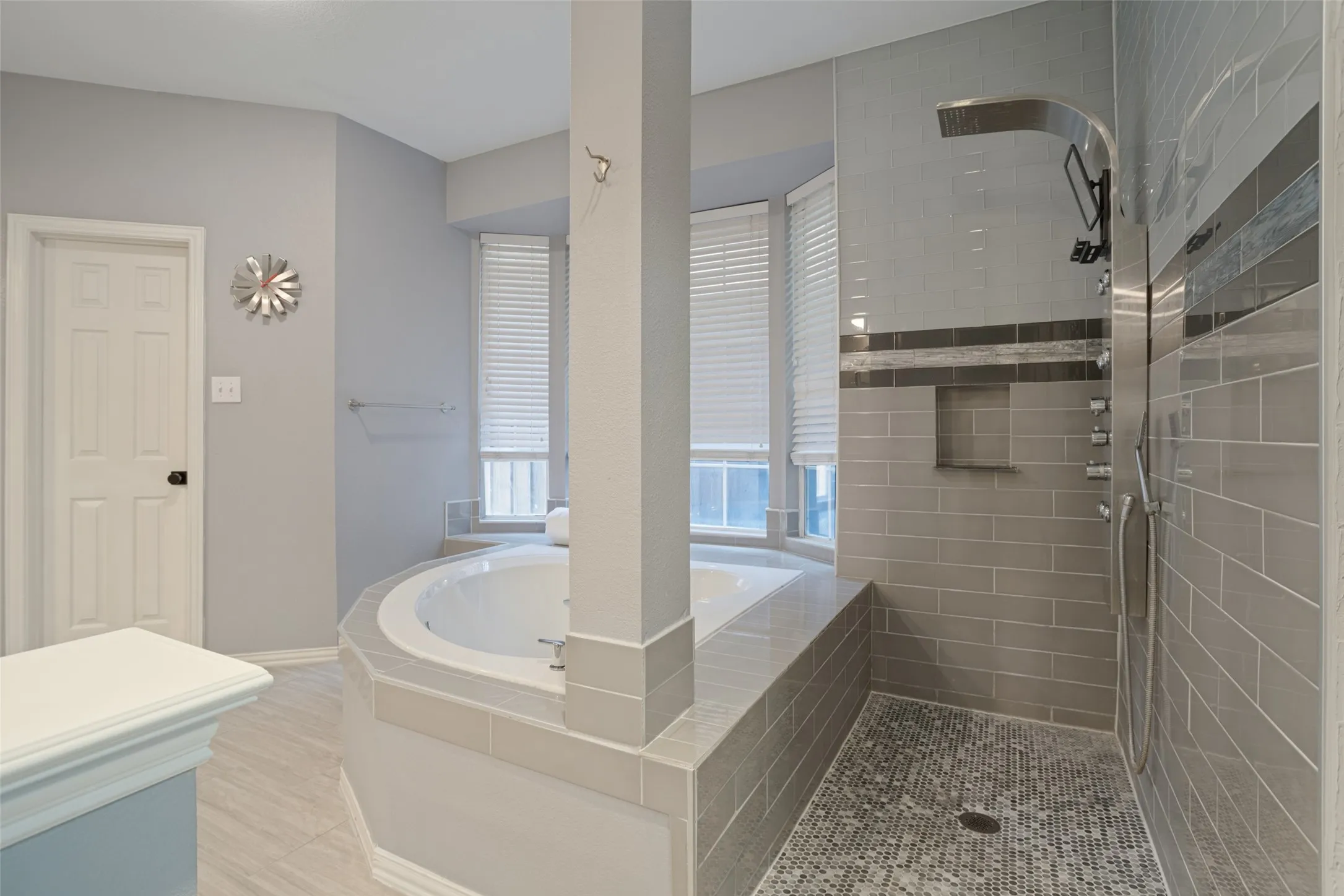 Single Family Residence For Sale in Collin County , 6209 Warrington Drive, Plano, Texas 75093, 5 Bedroom, 4 Bathroom, 2 Garage spaces, 4,000 Sqft, built in 1991, mls#21397131, Real Estate Agent in Plano, Homes For Sale in Collin county, Homes For Sale in Plano, Realtor in Plano Texas, Real Estate Brokerage Independent Realty Texas, Luminita Cordes Realtor