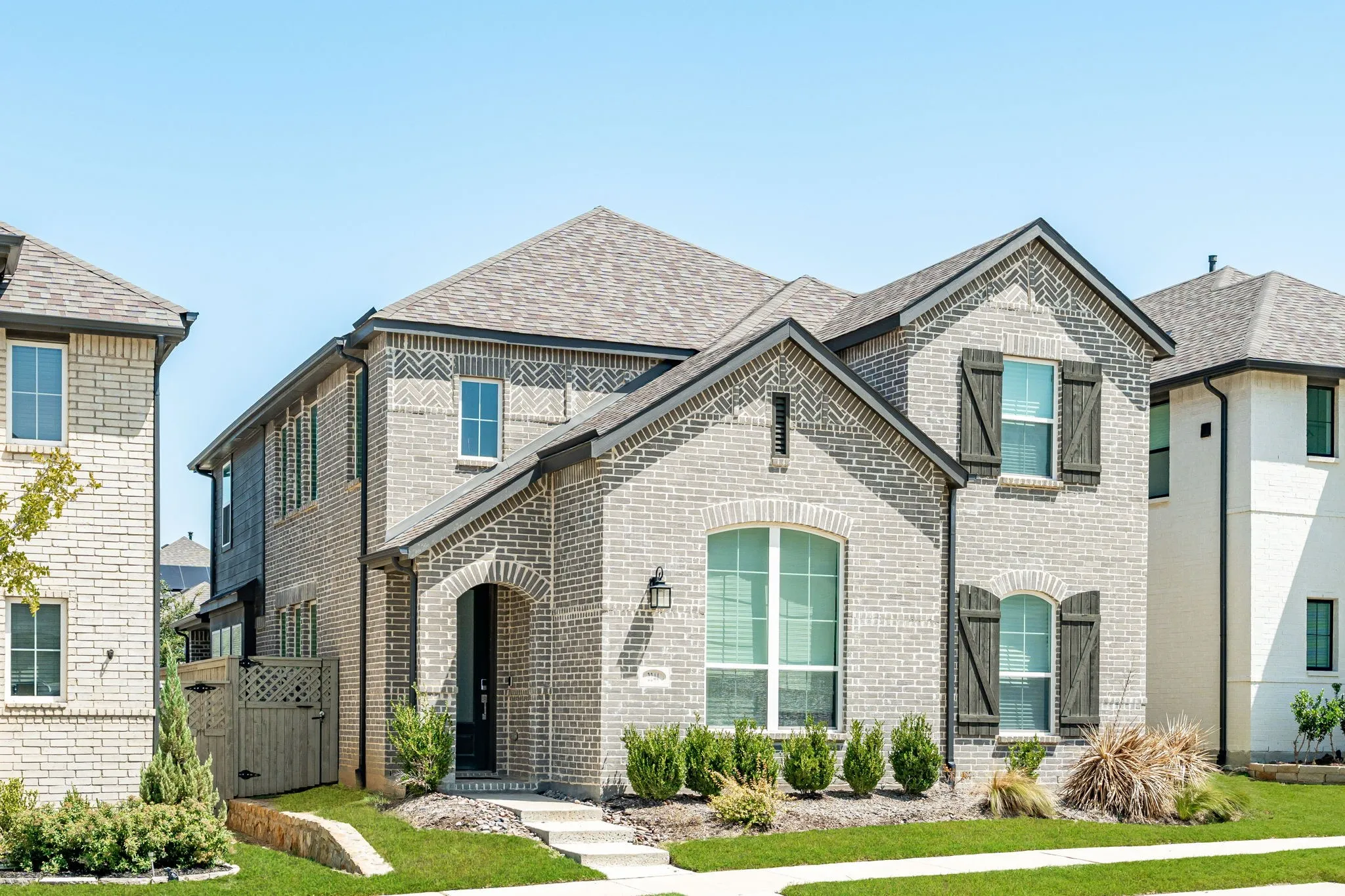 Single Family Residence For Sale in Denton County , 2244 Shorthorn Drive, Northlake, Texas 76247, 5 Bedroom, 3 Bathroom, 2 Garage spaces, 2,513 Sqft, built in 2021, mls#21388434, Real Estate Agent in Northlake, Homes For Sale in Denton county, Homes For Sale in Northlake, Realtor in Northlake Texas, Real Estate Brokerage Independent Realty Texas, Luminita Cordes Realtor