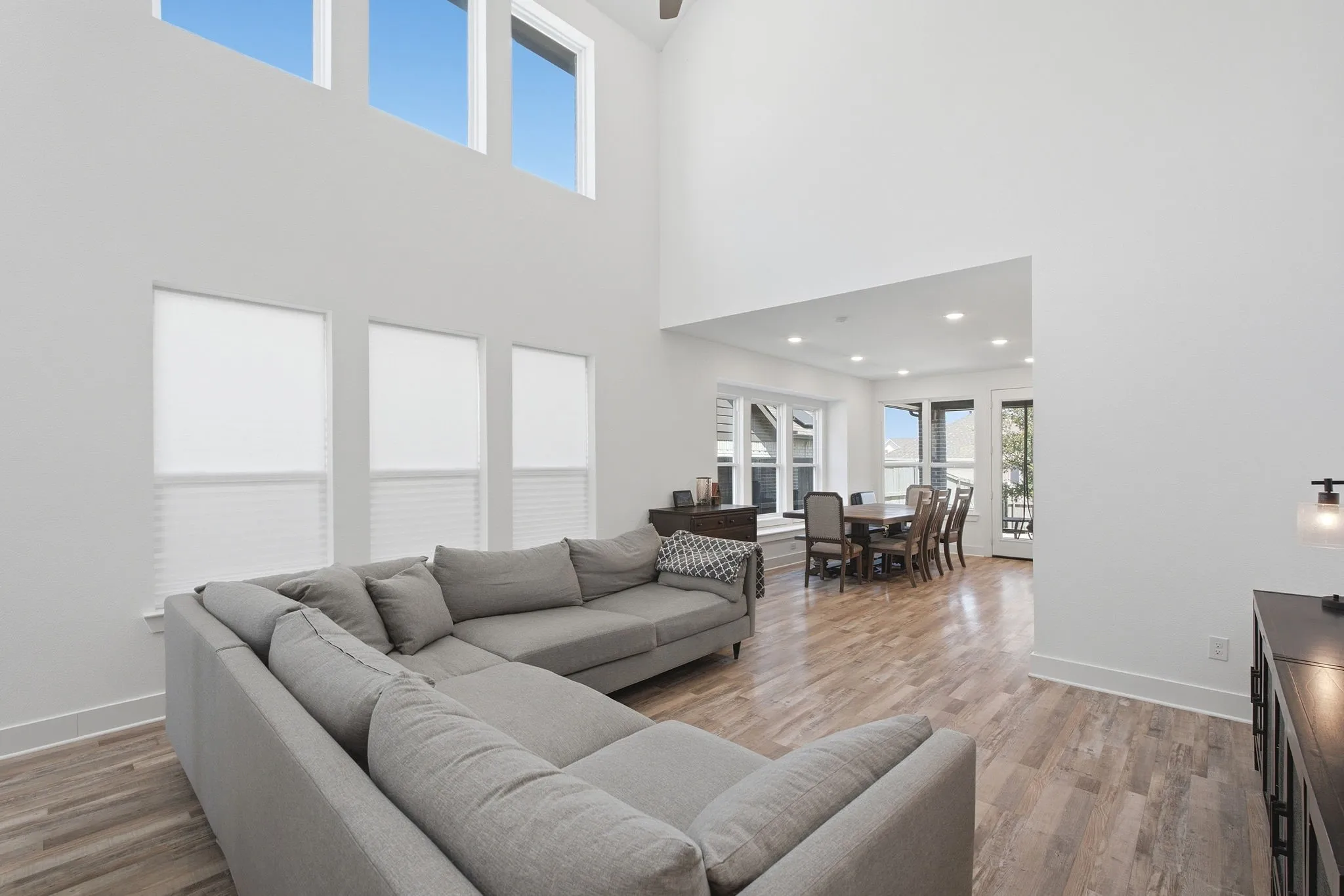 Single Family Residence For Sale in Denton County , 2244 Shorthorn Drive, Northlake, Texas 76247, 5 Bedroom, 3 Bathroom, 2 Garage spaces, 2,513 Sqft, built in 2021, mls#21388434, Real Estate Agent in Northlake, Homes For Sale in Denton county, Homes For Sale in Northlake, Realtor in Northlake Texas, Real Estate Brokerage Independent Realty Texas, Luminita Cordes Realtor