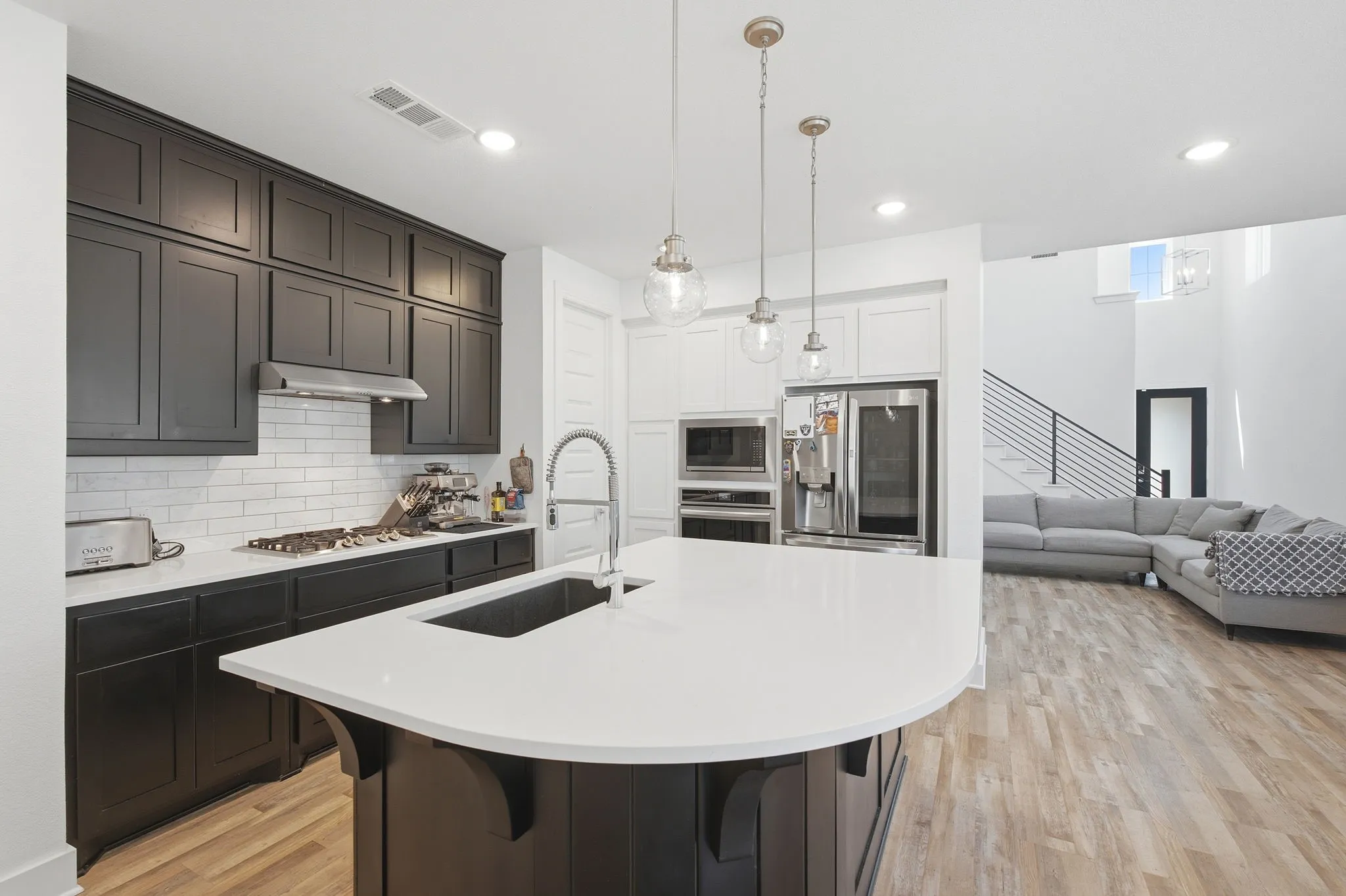 Single Family Residence For Sale in Denton County , 2244 Shorthorn Drive, Northlake, Texas 76247, 5 Bedroom, 3 Bathroom, 2 Garage spaces, 2,513 Sqft, built in 2021, mls#21388434, Real Estate Agent in Northlake, Homes For Sale in Denton county, Homes For Sale in Northlake, Realtor in Northlake Texas, Real Estate Brokerage Independent Realty Texas, Luminita Cordes Realtor
