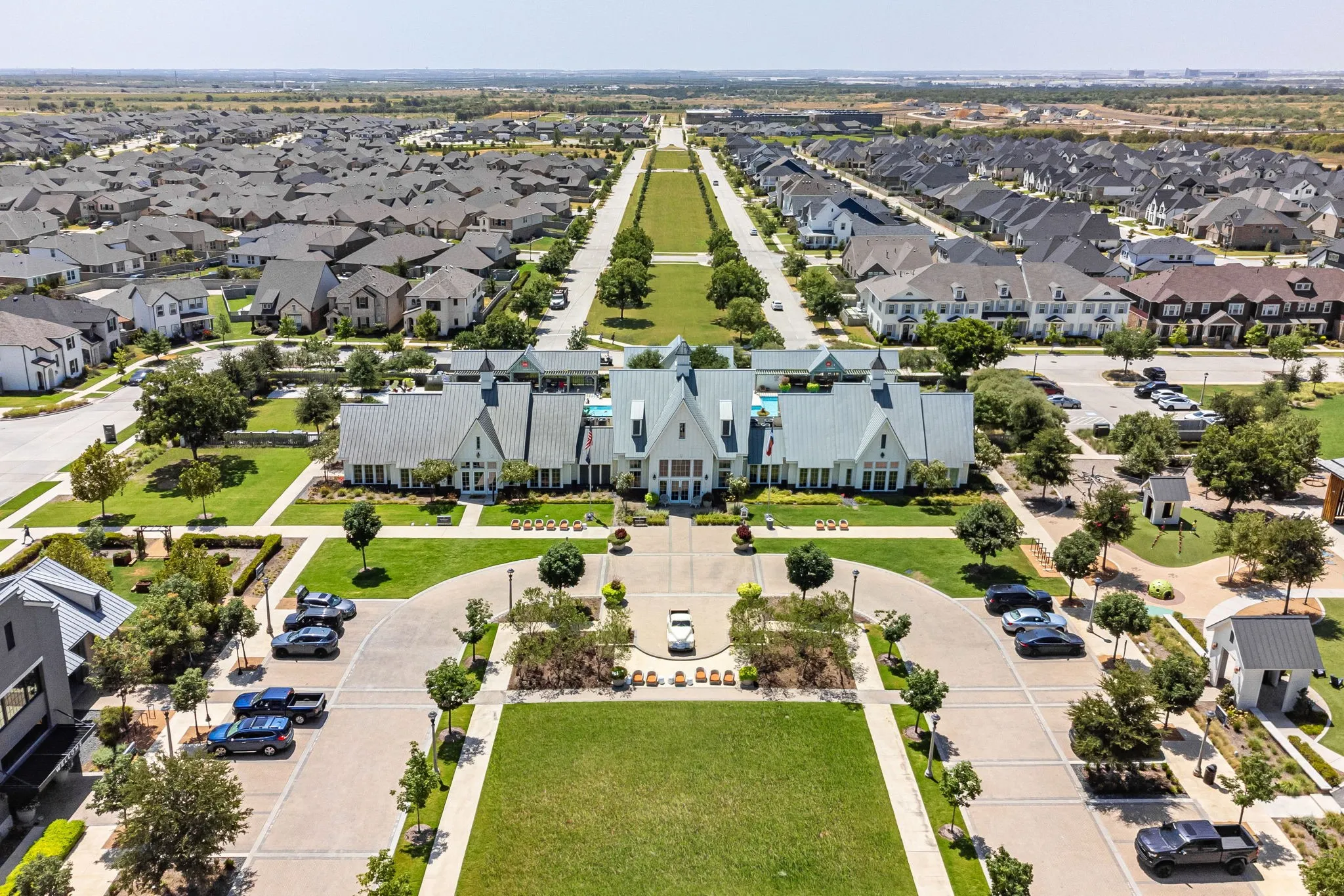 Single Family Residence For Sale in Denton County , 2244 Shorthorn Drive, Northlake, Texas 76247, 5 Bedroom, 3 Bathroom, 2 Garage spaces, 2,513 Sqft, built in 2021, mls#21388434, Real Estate Agent in Northlake, Homes For Sale in Denton county, Homes For Sale in Northlake, Realtor in Northlake Texas, Real Estate Brokerage Independent Realty Texas, Luminita Cordes Realtor