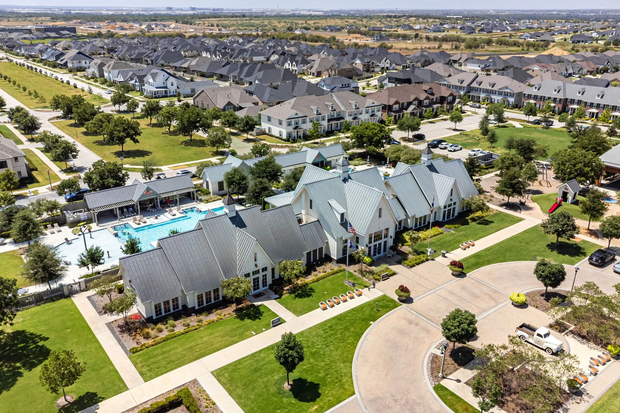 Single Family Residence For Sale in Denton County , 2244 Shorthorn Drive, Northlake, Texas 76247, 5 Bedroom, 3 Bathroom, 2 Garage spaces, 2,513 Sqft, built in 2021, mls#21388434, Real Estate Agent in Northlake, Homes For Sale in Denton county, Homes For Sale in Northlake, Realtor in Northlake Texas, Real Estate Brokerage Independent Realty Texas, Luminita Cordes Realtor