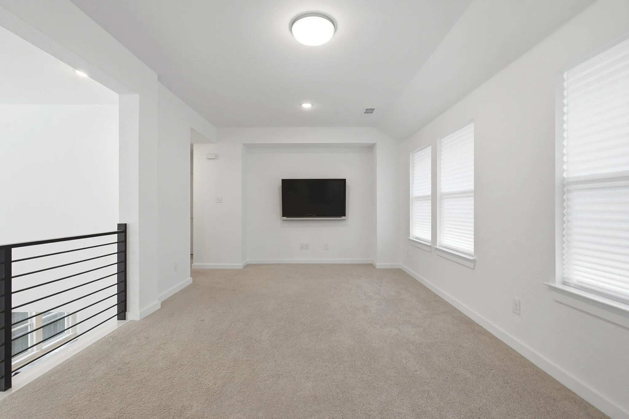 Single Family Residence For Sale in Denton County , 2244 Shorthorn Drive, Northlake, Texas 76247, 5 Bedroom, 3 Bathroom, 2 Garage spaces, 2,513 Sqft, built in 2021, mls#21388434, Real Estate Agent in Northlake, Homes For Sale in Denton county, Homes For Sale in Northlake, Realtor in Northlake Texas, Real Estate Brokerage Independent Realty Texas, Luminita Cordes Realtor
