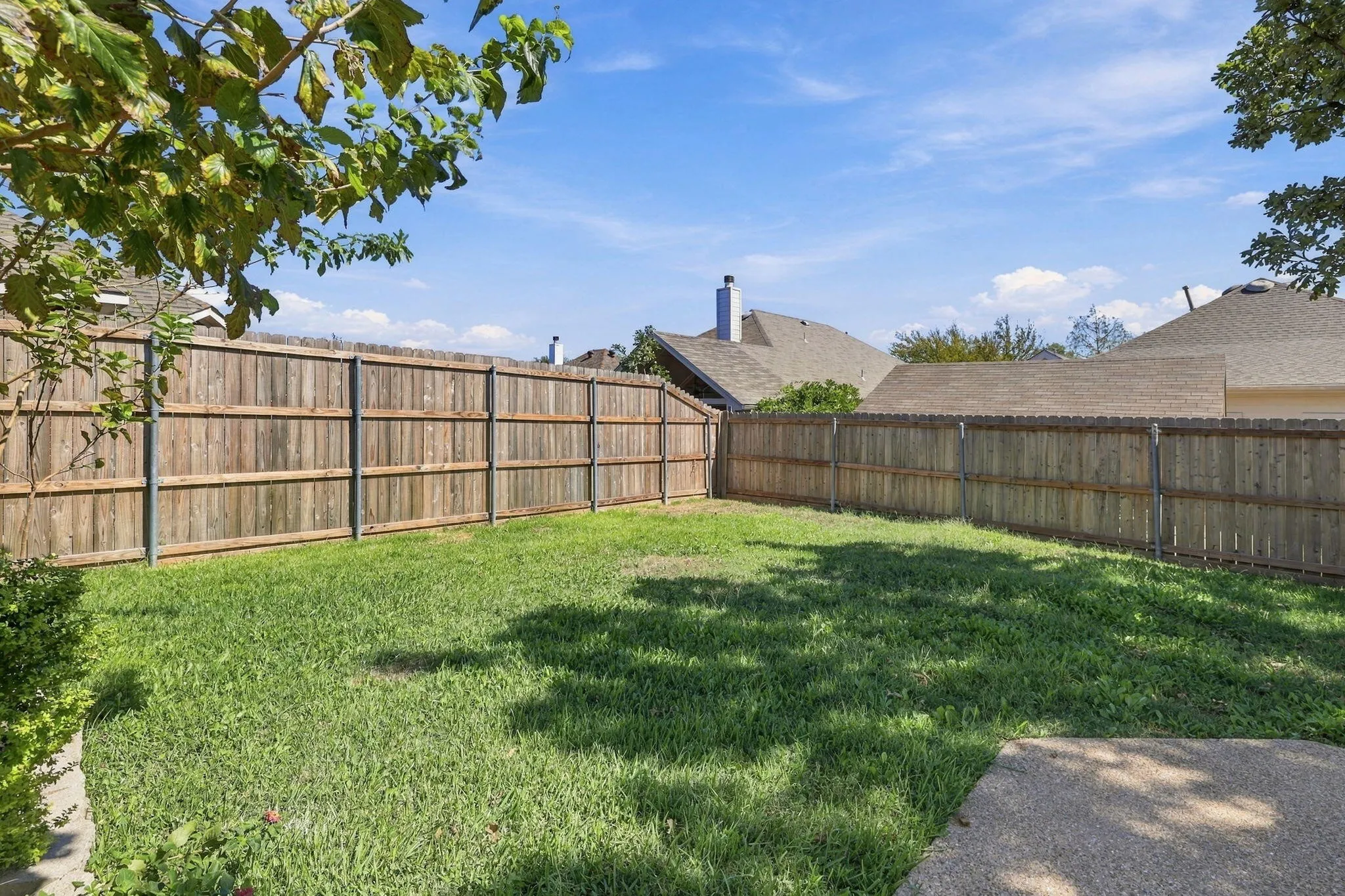 Single Family Residence For Sale in Tarrant County , 7942 Salmon Run Way, Fort Worth, Texas 76137, 4 Bedroom, 3 Bathroom, 2 Garage spaces, 2,404 Sqft, built in 1998, mls#21405678, Real Estate Agent in Fort Worth, Homes For Sale in Tarrant county, Homes For Sale in Fort Worth, Realtor in Fort Worth Texas, Real Estate Brokerage Independent Realty Texas, Luminita Cordes Realtor