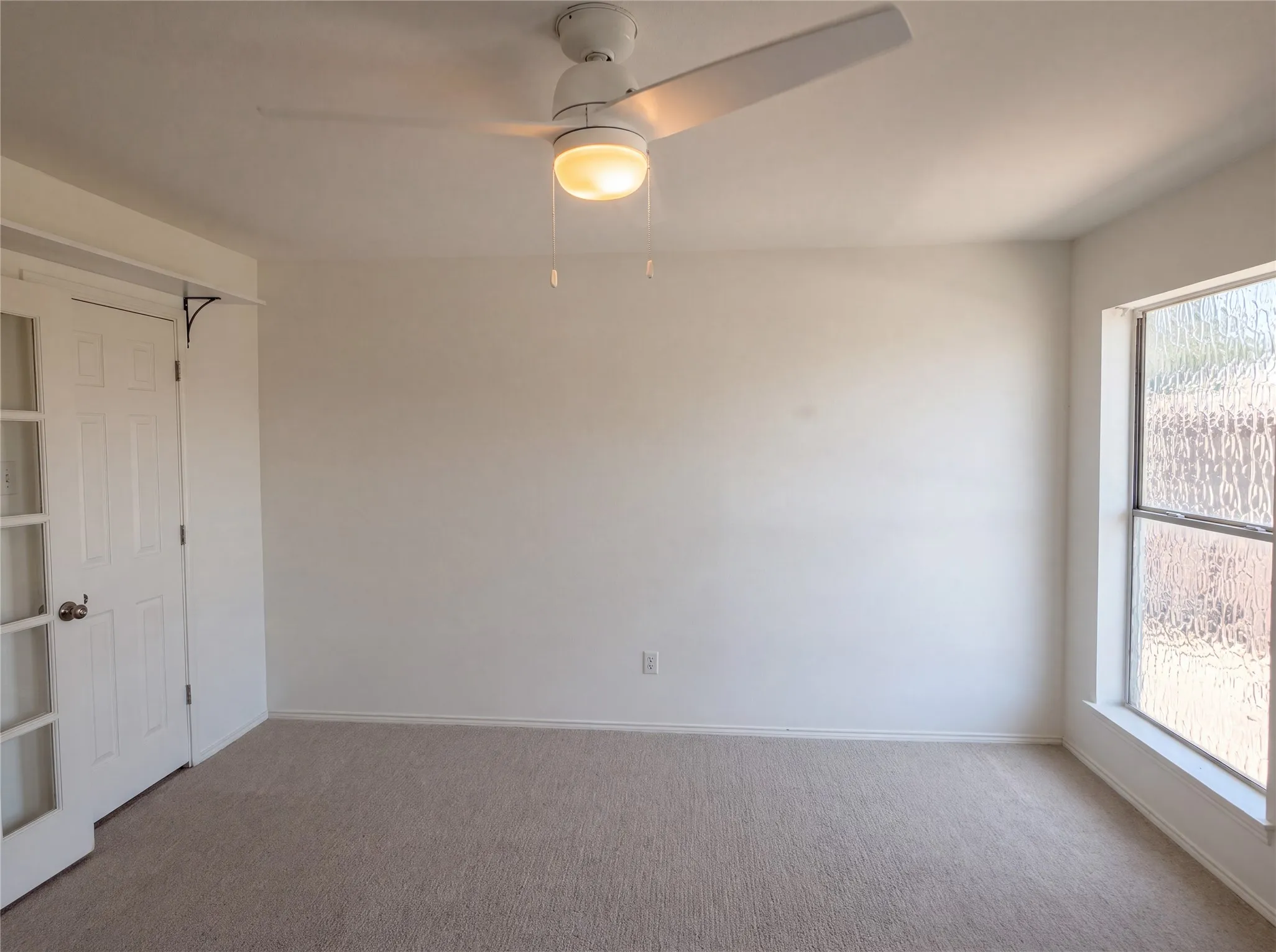 Condominium For Sale in Dallas County , 7734 Meadow Road 223, Dallas, Texas 75230, 1 Bedroom, 1 Bathroom, Garage spaces, 795 Sqft, built in 1966, mls#21405655, Real Estate Agent in Dallas, Homes For Sale in Dallas county, Homes For Sale in Dallas, Realtor in Dallas Texas, Real Estate Brokerage Independent Realty Texas, Luminita Cordes Realtor