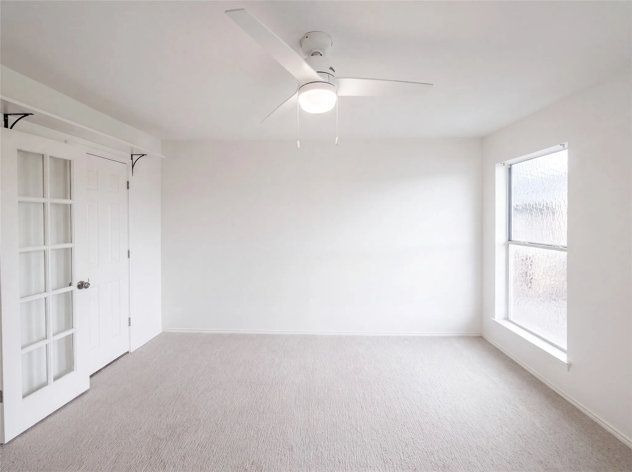 Condominium For Sale in Dallas County , 7734 Meadow Road 223, Dallas, Texas 75230, 1 Bedroom, 1 Bathroom, Garage spaces, 795 Sqft, built in 1966, mls#21405655, Real Estate Agent in Dallas, Homes For Sale in Dallas county, Homes For Sale in Dallas, Realtor in Dallas Texas, Real Estate Brokerage Independent Realty Texas, Luminita Cordes Realtor