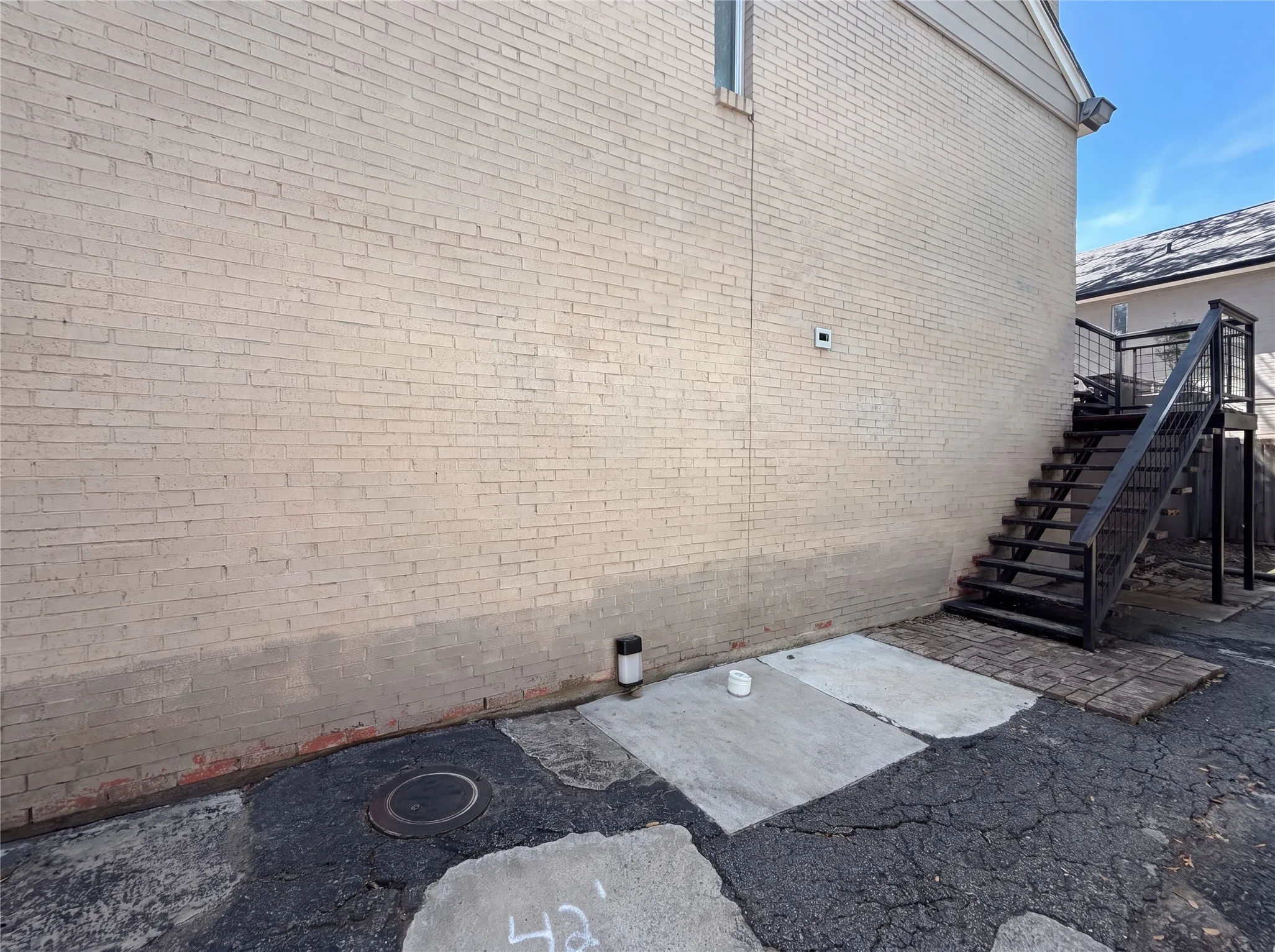 Condominium For Sale in Dallas County , 7734 Meadow Road 223, Dallas, Texas 75230, 1 Bedroom, 1 Bathroom, Garage spaces, 795 Sqft, built in 1966, mls#21405655, Real Estate Agent in Dallas, Homes For Sale in Dallas county, Homes For Sale in Dallas, Realtor in Dallas Texas, Real Estate Brokerage Independent Realty Texas, Luminita Cordes Realtor