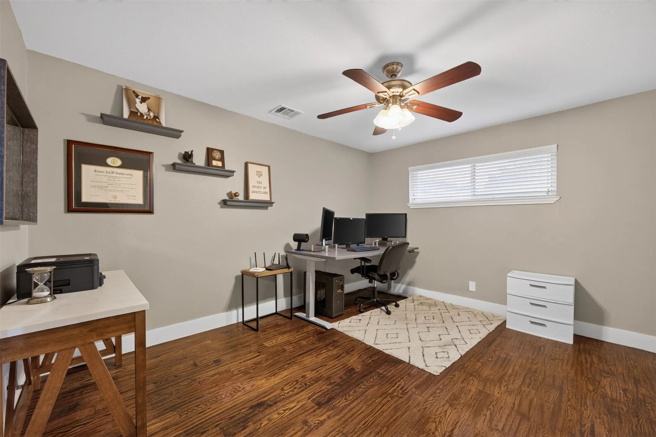 Single Family Residence For Sale in Dallas County , 2502 Rochdale Street, Garland, Texas 75040, 4 Bedroom, 4 Bathroom, 2 Garage spaces, 2,286 Sqft, built in 1969, mls#21402038, Real Estate Agent in Garland, Homes For Sale in Dallas county, Homes For Sale in Garland, Realtor in Garland Texas, Real Estate Brokerage Independent Realty Texas, Luminita Cordes Realtor