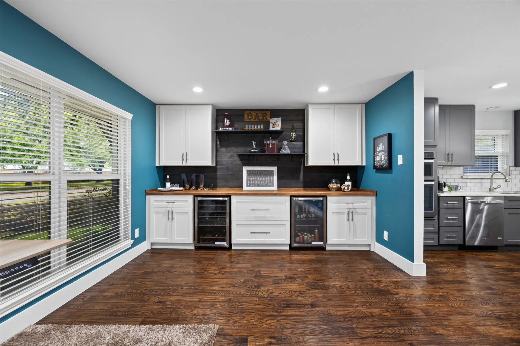 Single Family Residence For Sale in Dallas County , 2502 Rochdale Street, Garland, Texas 75040, 4 Bedroom, 4 Bathroom, 2 Garage spaces, 2,286 Sqft, built in 1969, mls#21402038, Real Estate Agent in Garland, Homes For Sale in Dallas county, Homes For Sale in Garland, Realtor in Garland Texas, Real Estate Brokerage Independent Realty Texas, Luminita Cordes Realtor