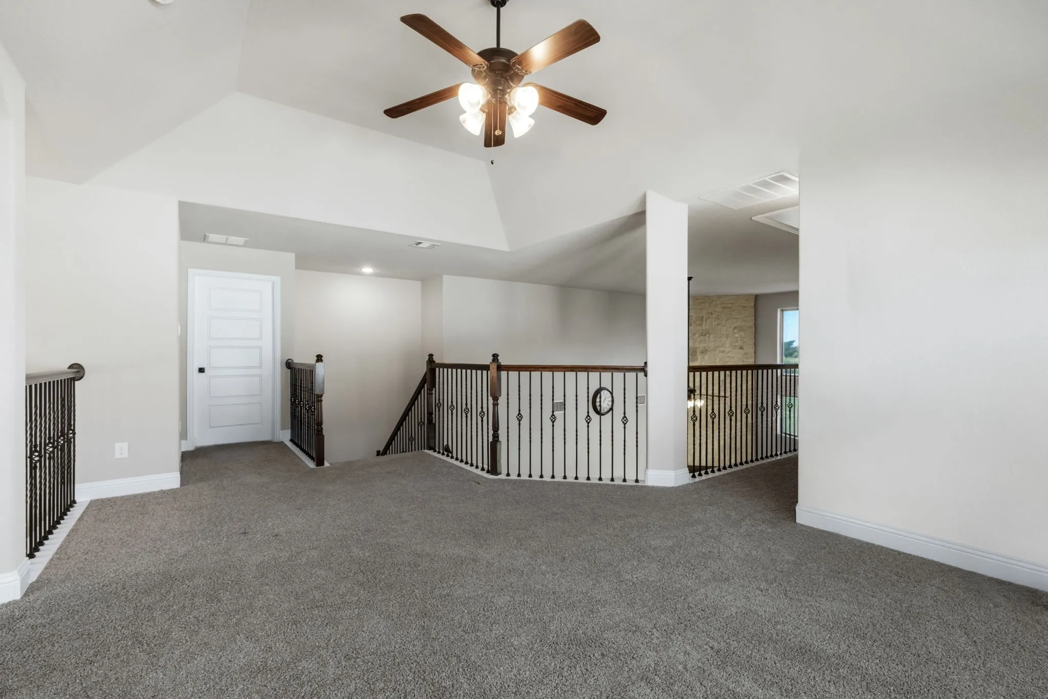 Single Family Residence For Sale in Grayson County , 193 Morrison Road, Howe, Texas 75459, 4 Bedroom, 4 Bathroom, 6 Garage spaces, 2,716 Sqft, built in 2023, mls#21403908, Real Estate Agent in Howe, Homes For Sale in Grayson county, Homes For Sale in Howe, Realtor in Howe Texas, Real Estate Brokerage Independent Realty Texas, Luminita Cordes Realtor